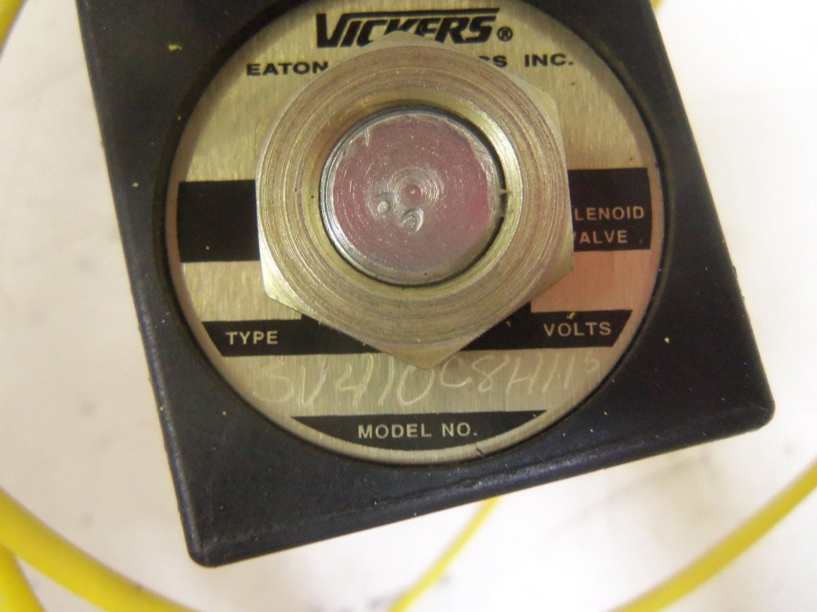 VICKERS SV410C8H115 *USED*