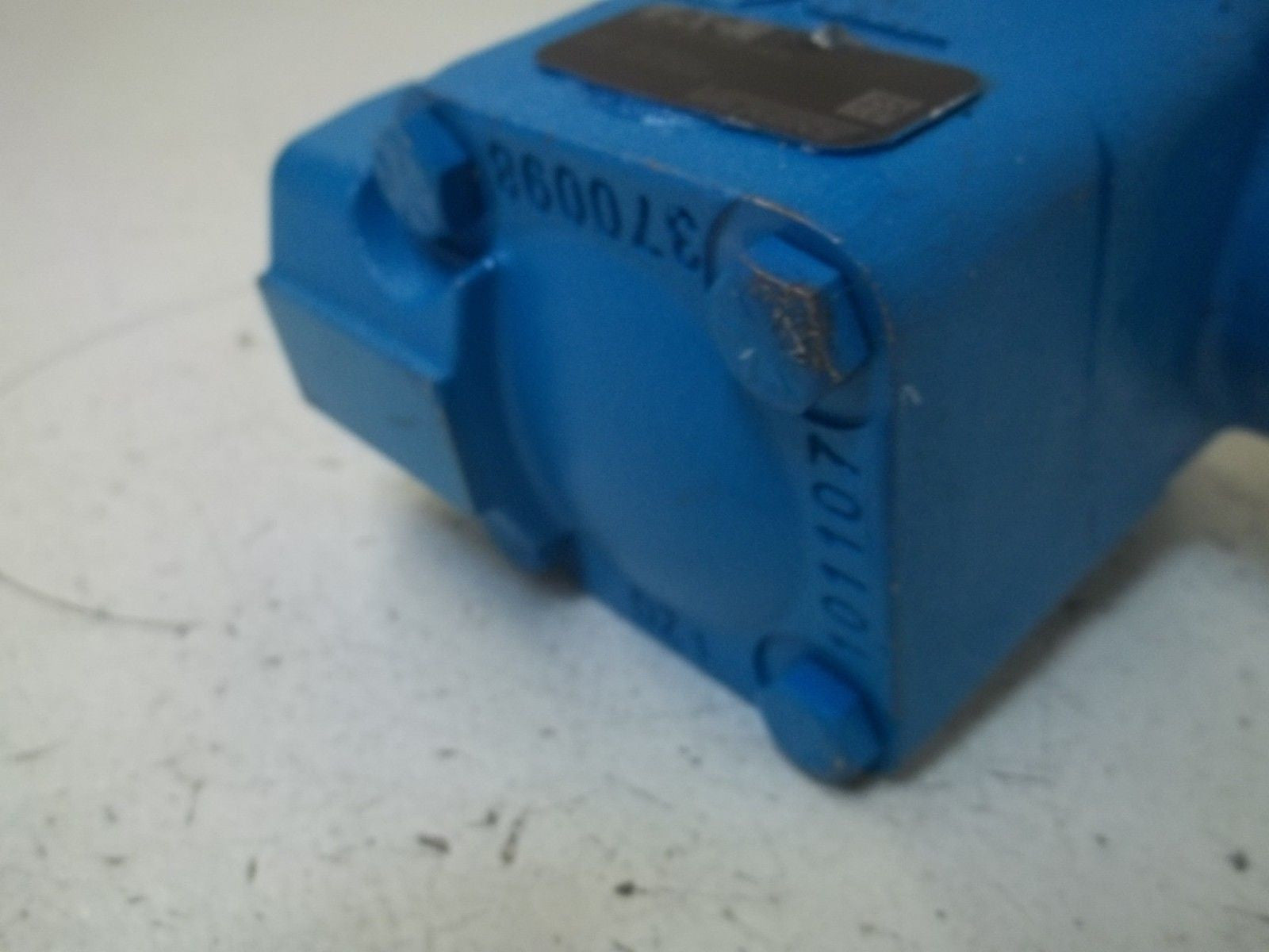 VICKERS V10 1S6S 1A20 SOLENOID VALVE *USED*