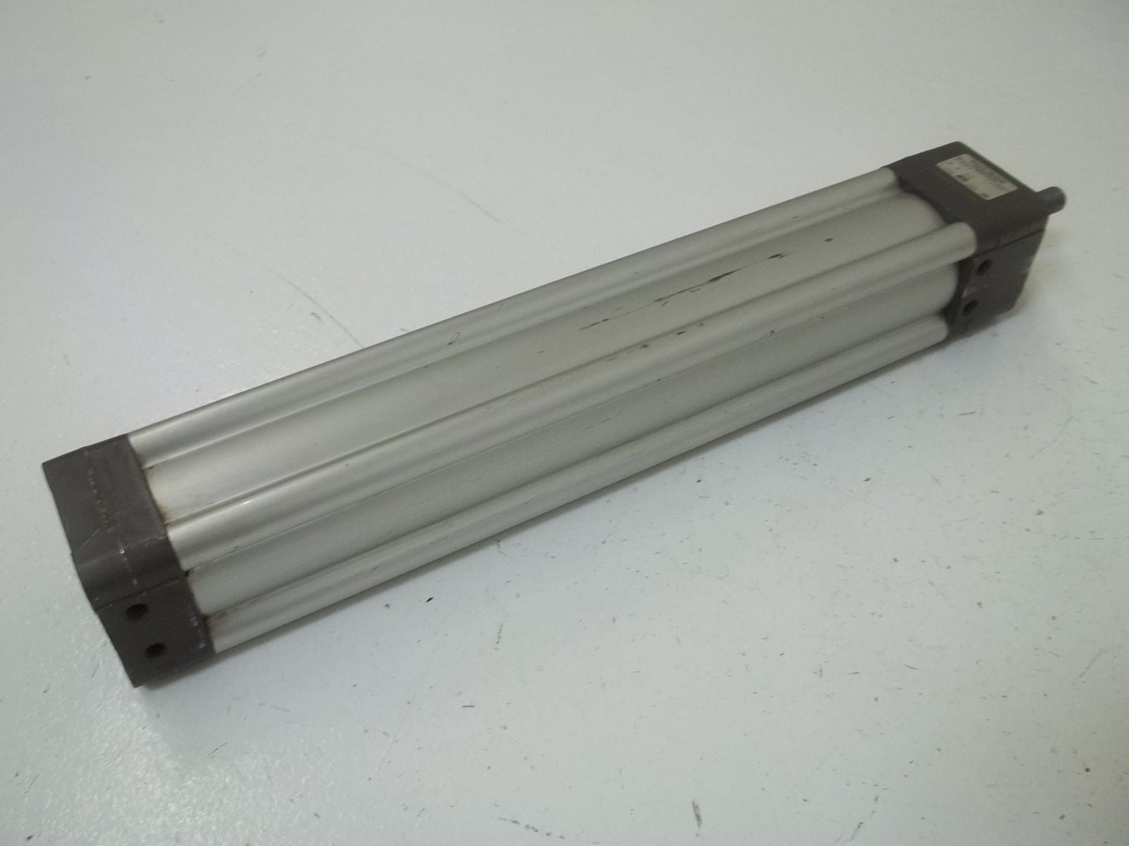 WABCO P68177-3120 PNEUMATIC CYLINDER 2X12 *USED*