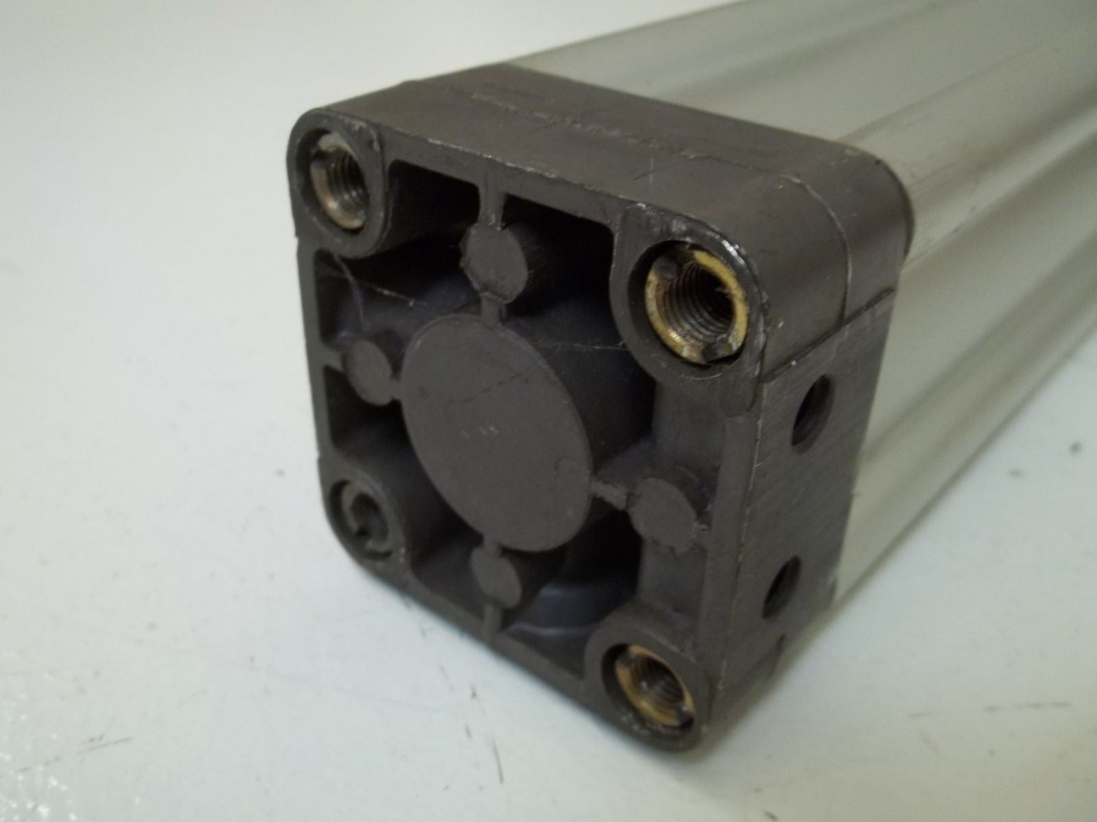 WABCO P68177-3120 PNEUMATIC CYLINDER 2X12 *USED*