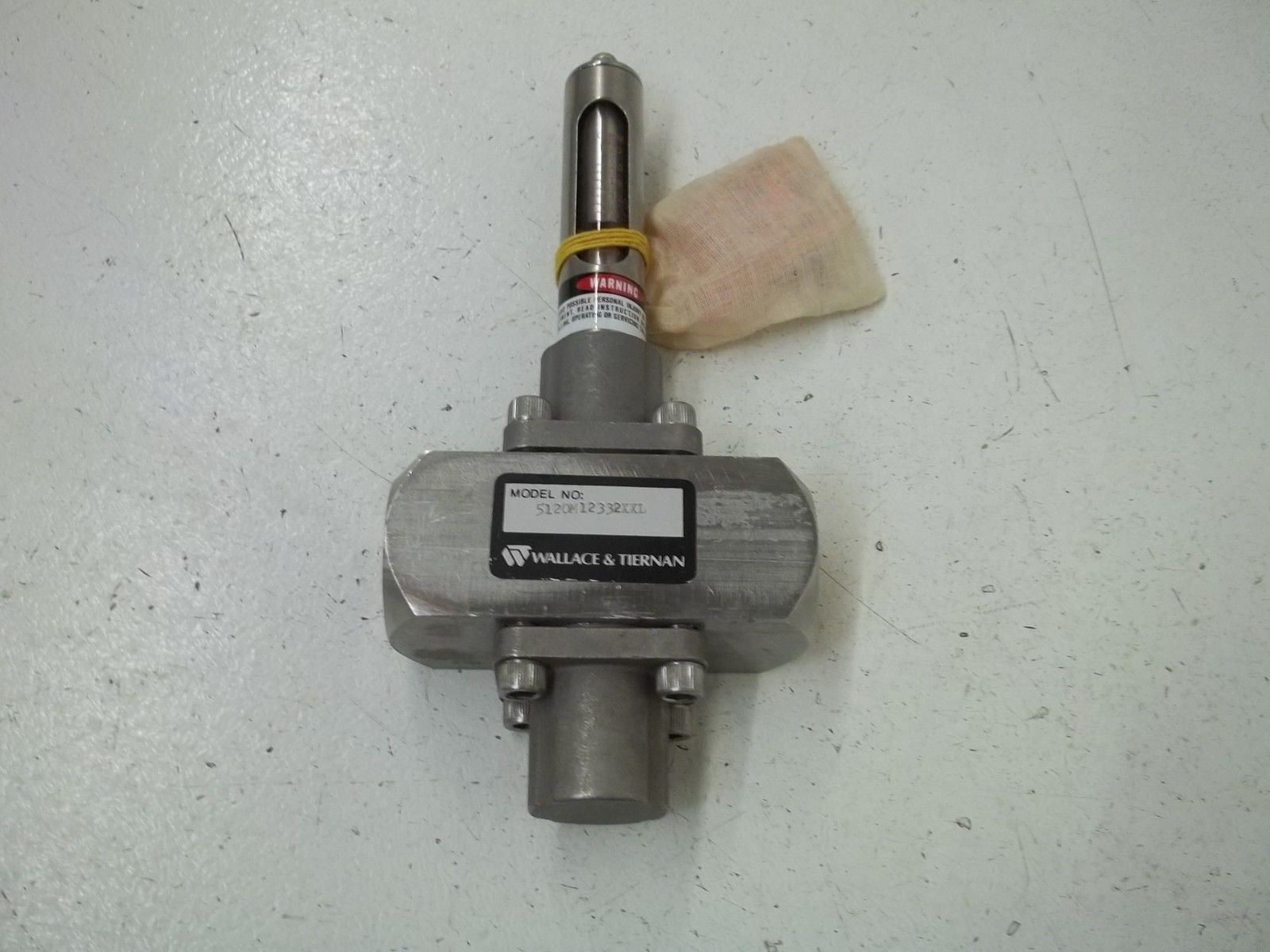 WALLACE & TIERNAN 5120M12332XXL ARMORED PURGE METER 3/4" *USED*
