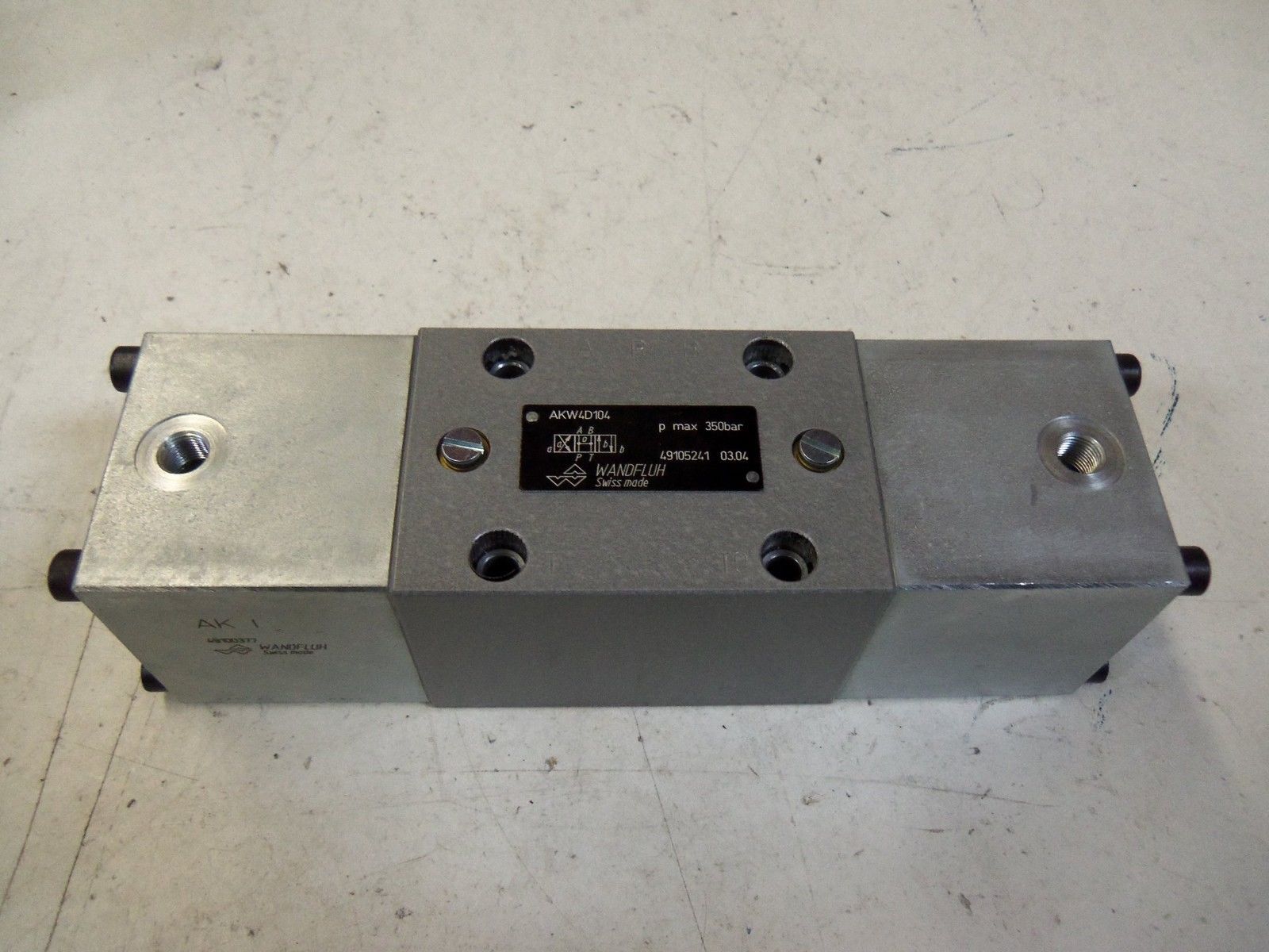 WANDBLUH AKW4D104 *NEW NO BOX*