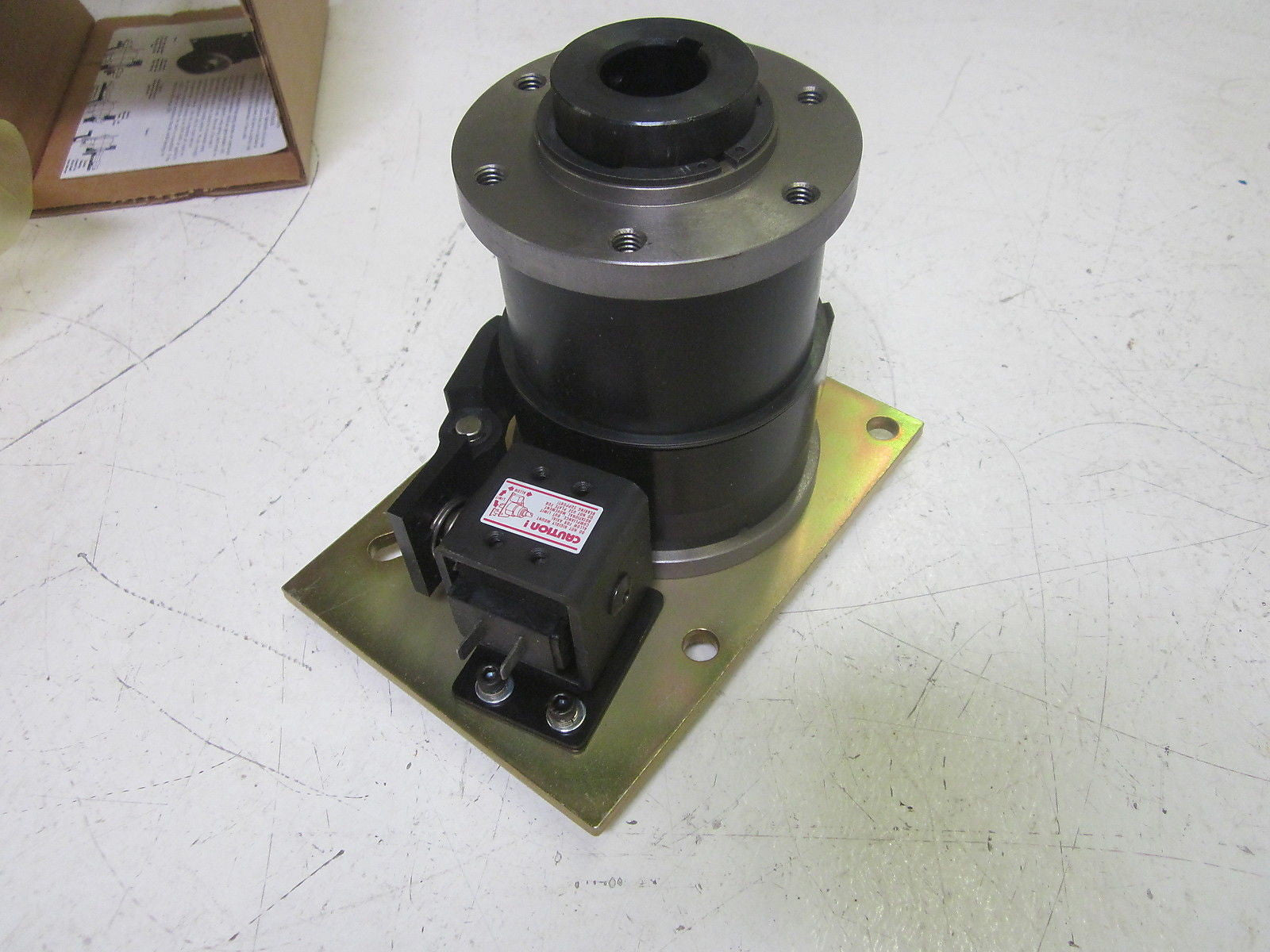 WARNER ELECTRIC 308-27-158 24V *NEW IN BOX*