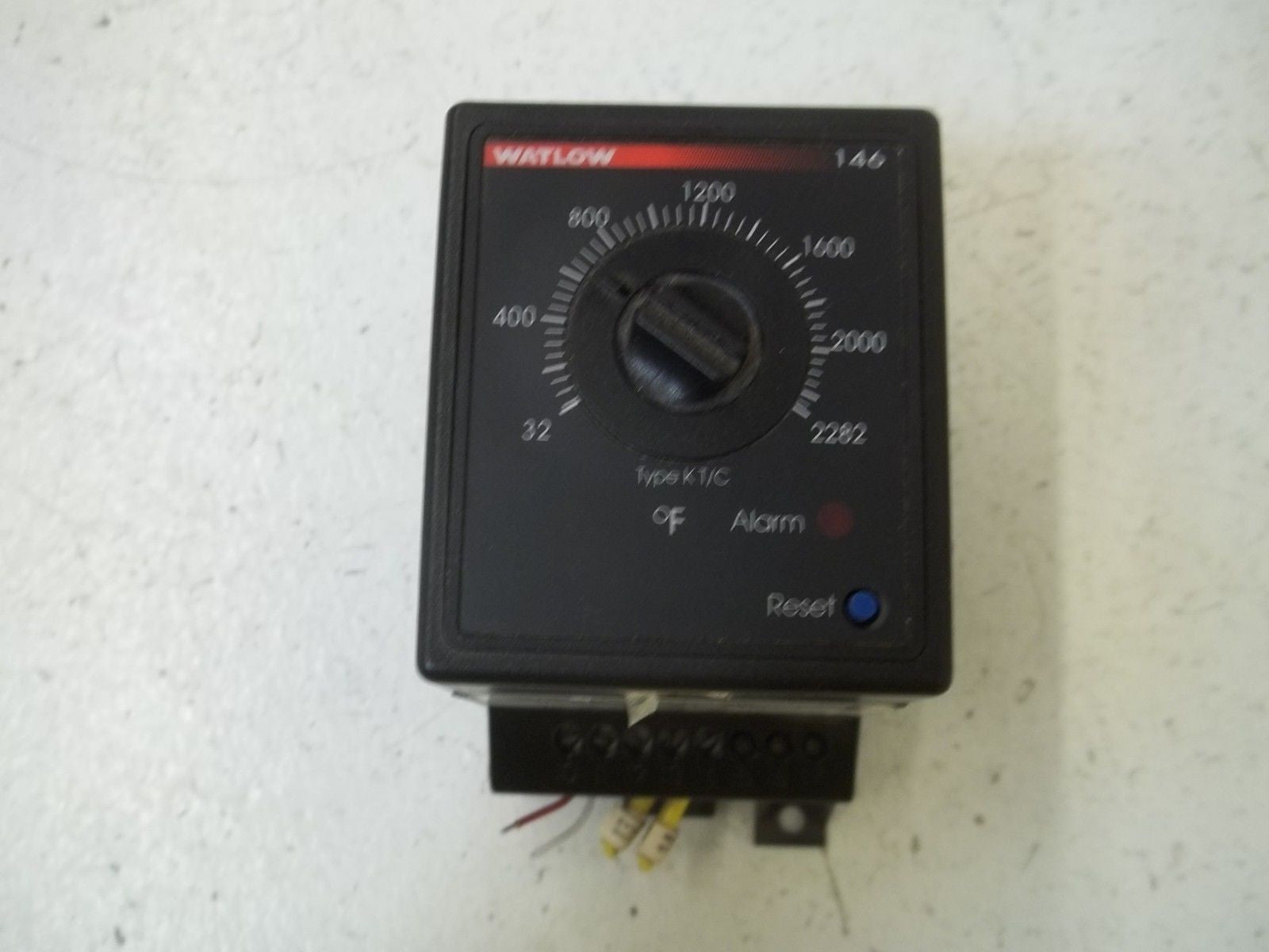 WATLOW 146D-1K1F-1100 TEMPERATURE CONTROLLER *USED*