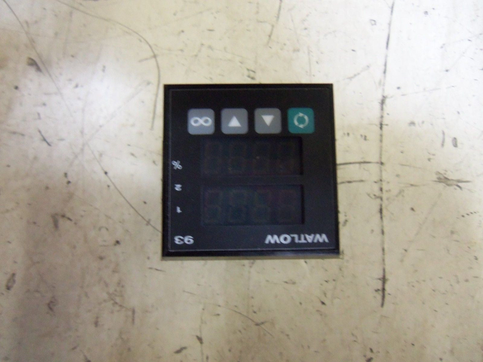 WATLOW 93BA-1CD1-00GG TEMPERATURE LIMIT OR PROCESS CONTROLLER *NEW IN BOX*