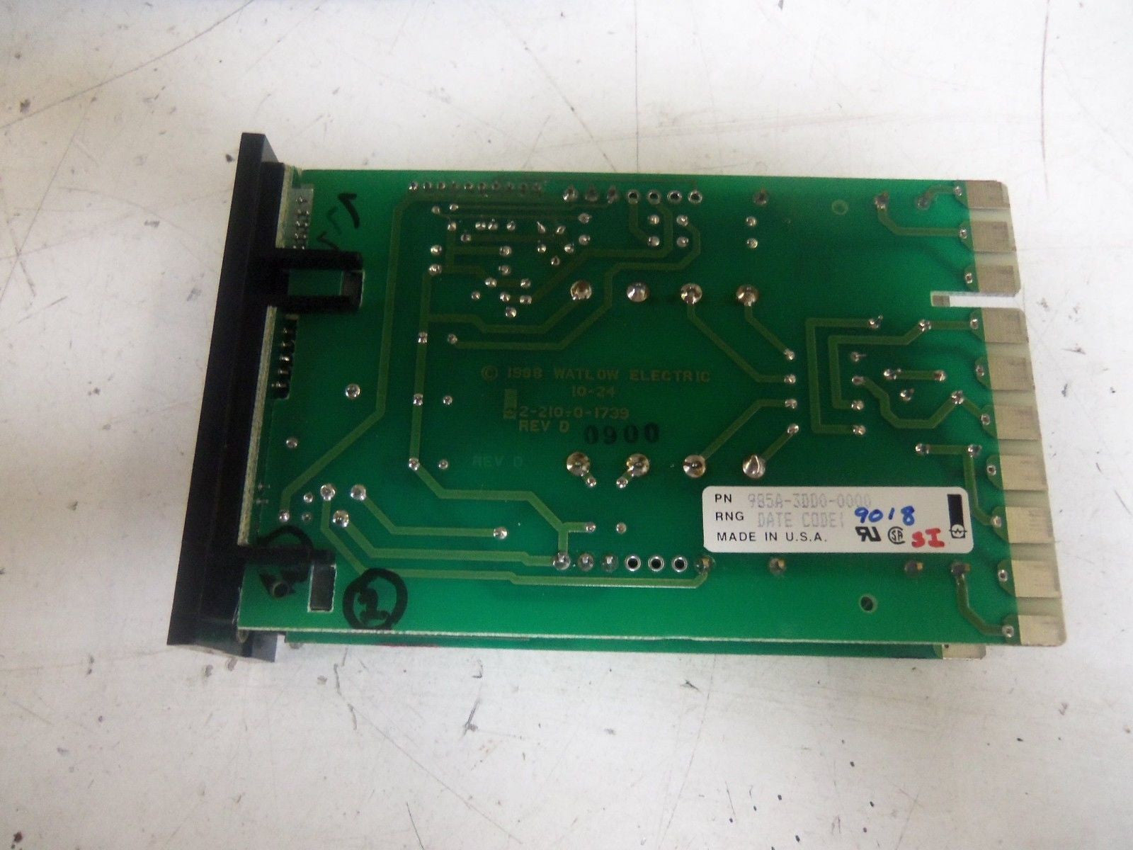 WATLOW 985A-3DD0-0000 TEMPERATURE CONTROLLER *NEW NO BOX*