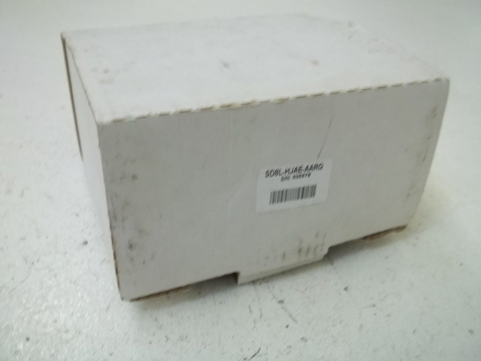 WATLOW SD8L-HJAE-AARG TEMPERATURE CONTROLLER *USED*