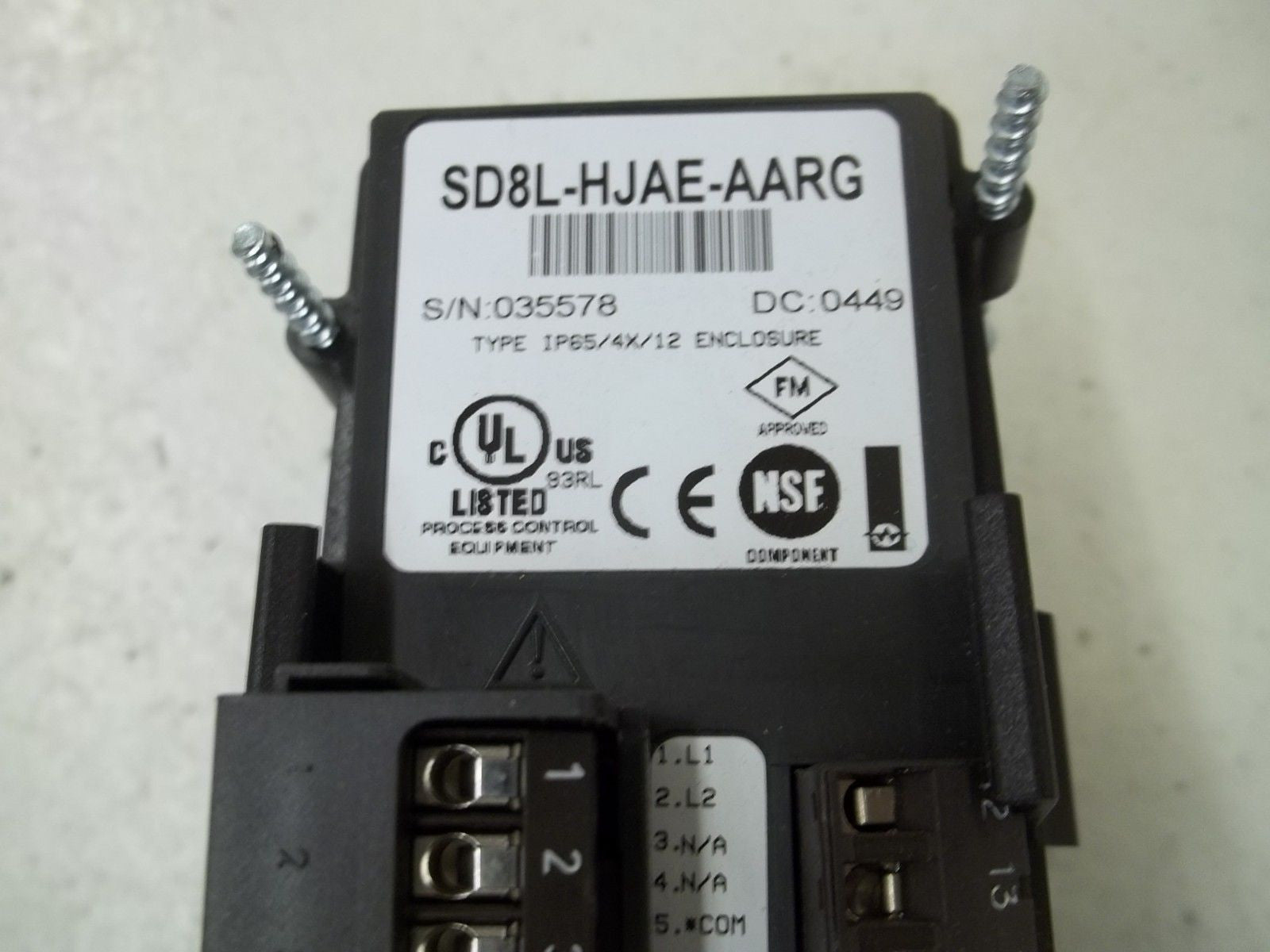 WATLOW SD8L-HJAE-AARG TEMPERATURE CONTROLLER *USED*