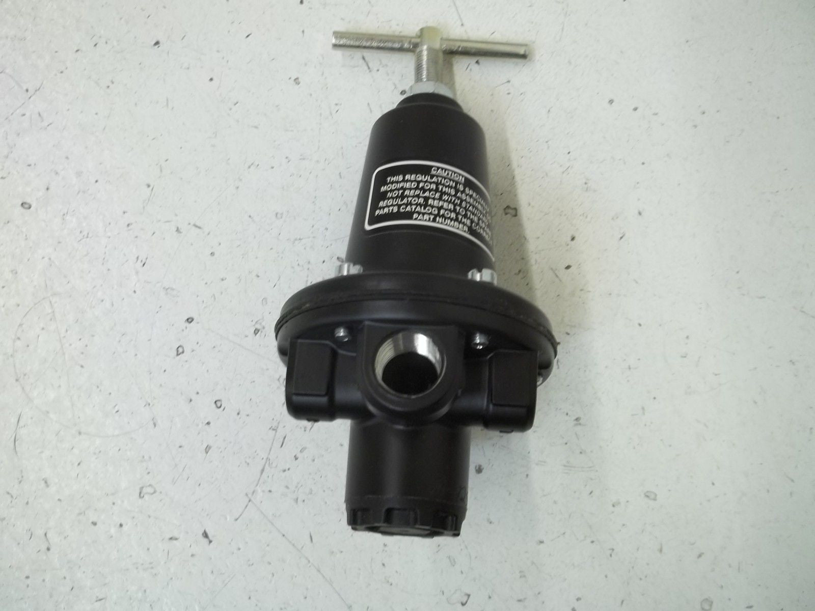 WATTS 8-425-127 REGULATOR *NEW NO BOX*