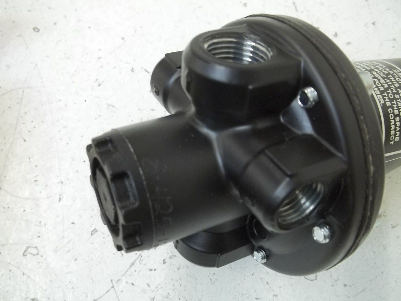 WATTS 8-425-127 REGULATOR *NEW NO BOX*