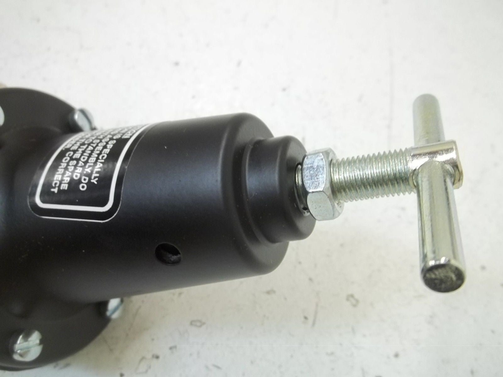 WATTS 8-425-127 REGULATOR *NEW NO BOX*