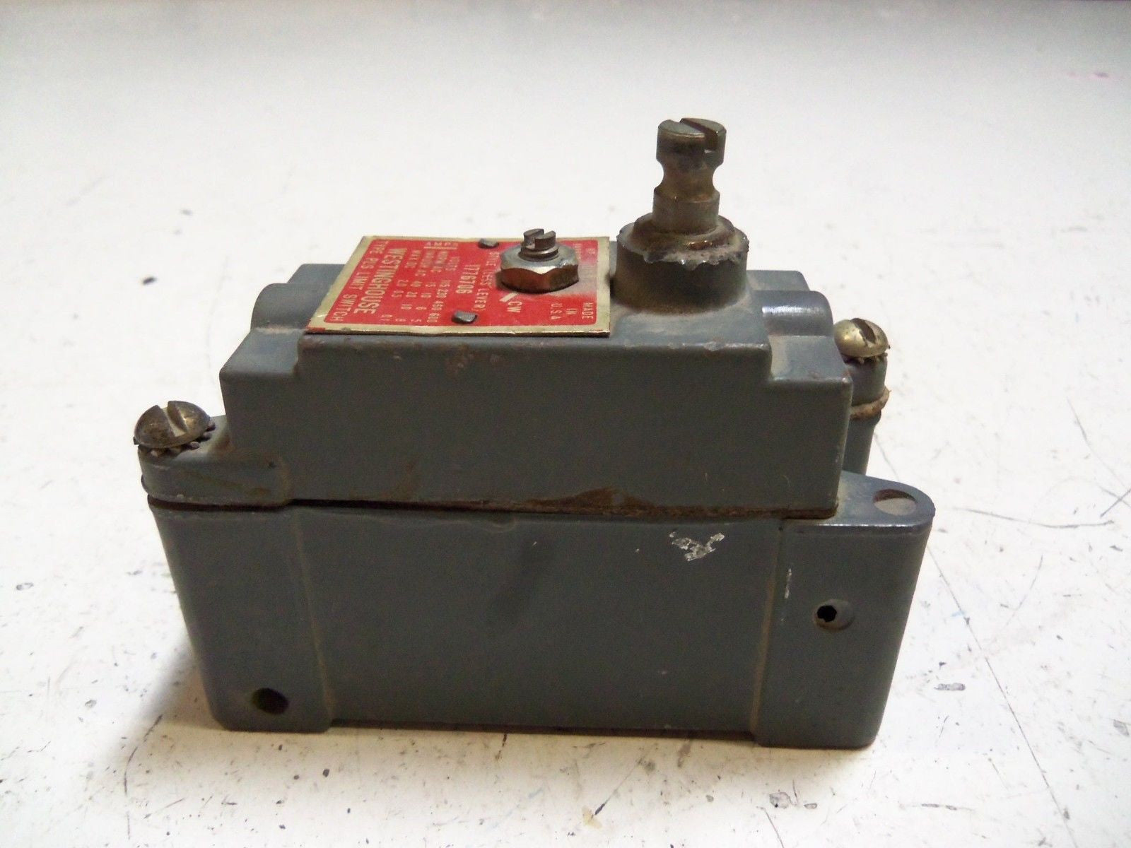 WESTINGHOUSE 1776706 LIMIT SWITCH *USED*