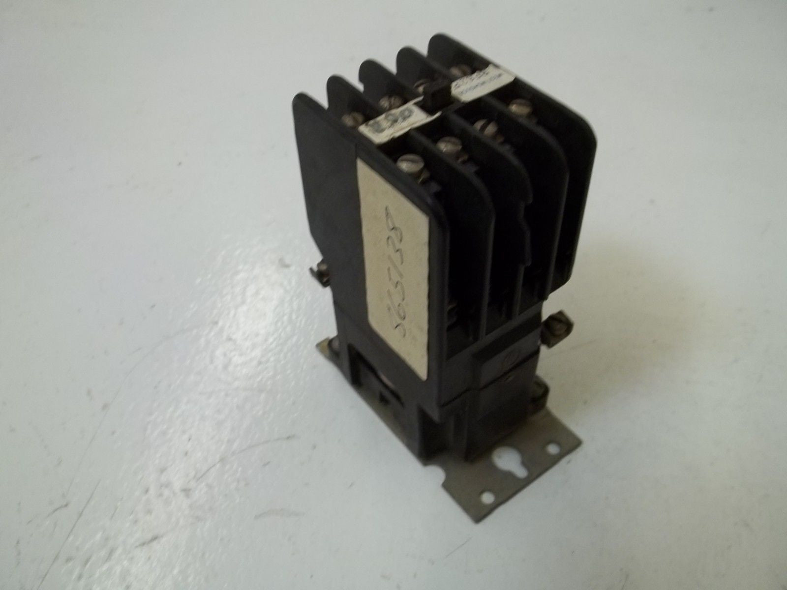 WESTINGHOUSE BF62F 115-120V CONTROL RELAY  *USED*
