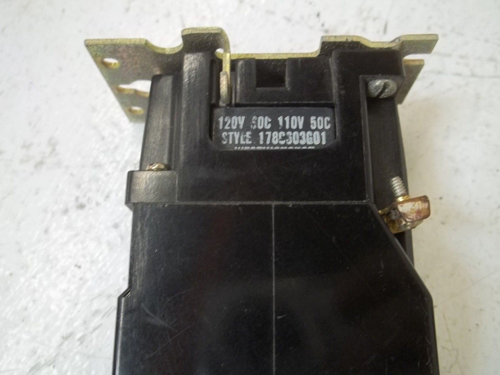 WESTINGHOUSE BF66F 120V *USED*