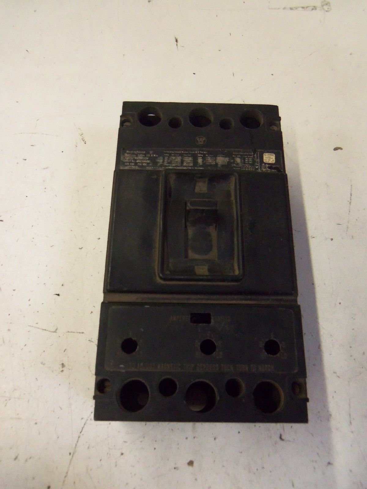 WESTINGHOUSE  CIRCUIT BREAKER KA2225F *NEW NO BOX*