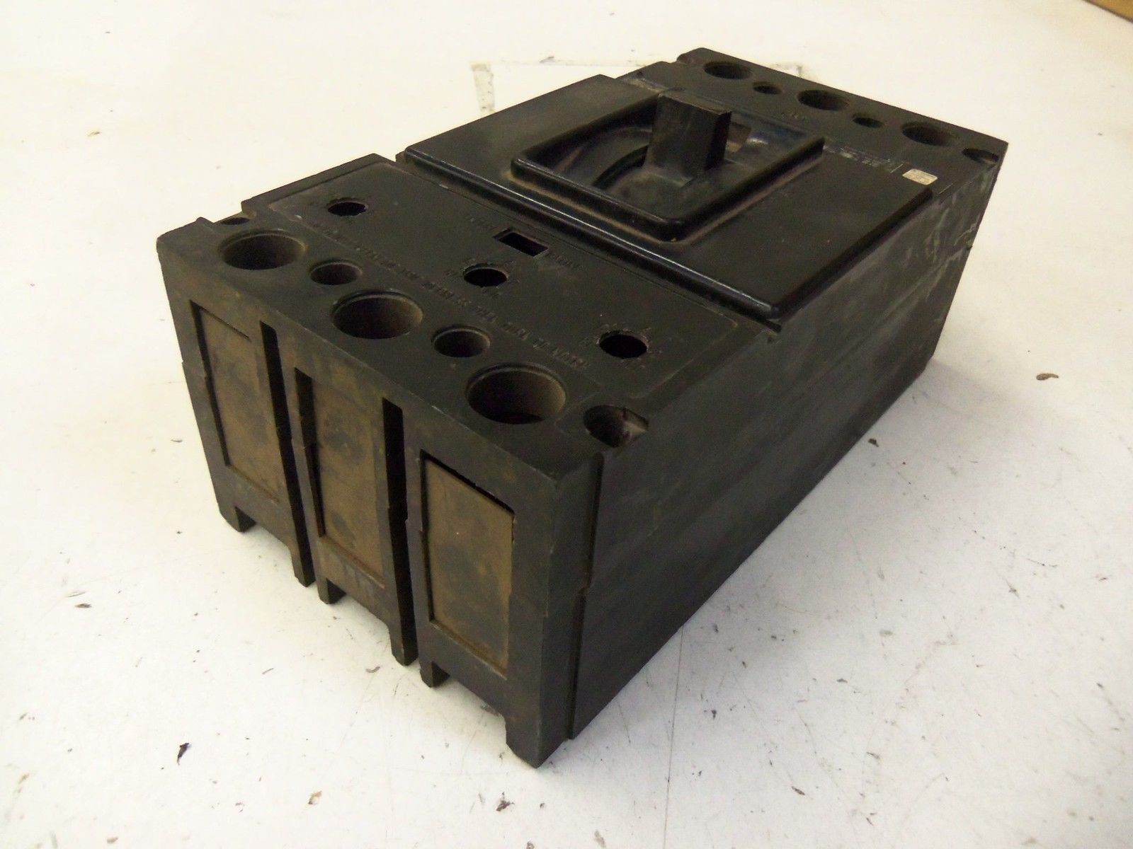 WESTINGHOUSE  CIRCUIT BREAKER KA2225F *NEW NO BOX*