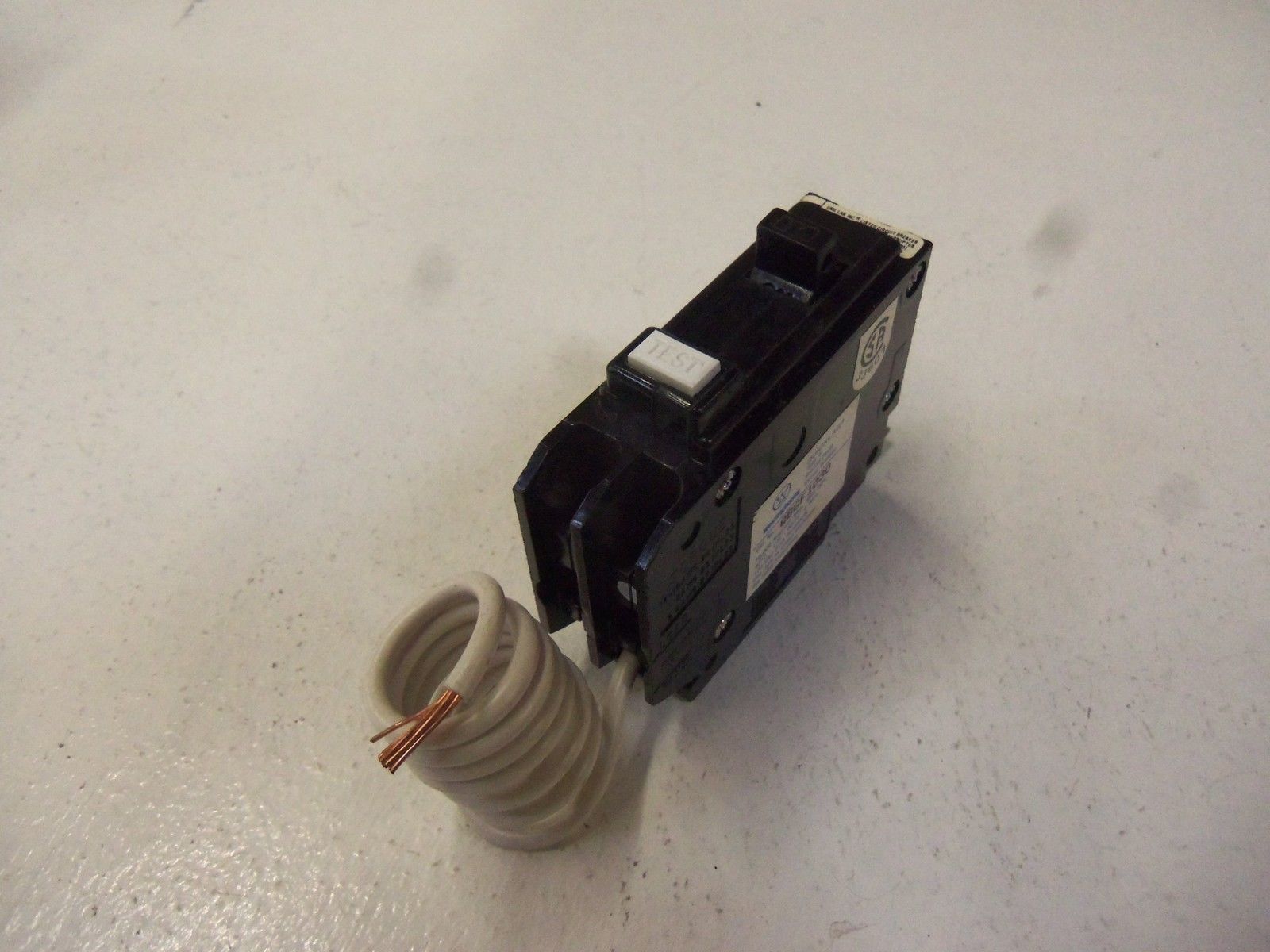 WESTINGHOUSE CIRCUIT BREAKER QBGF1030 *USED*