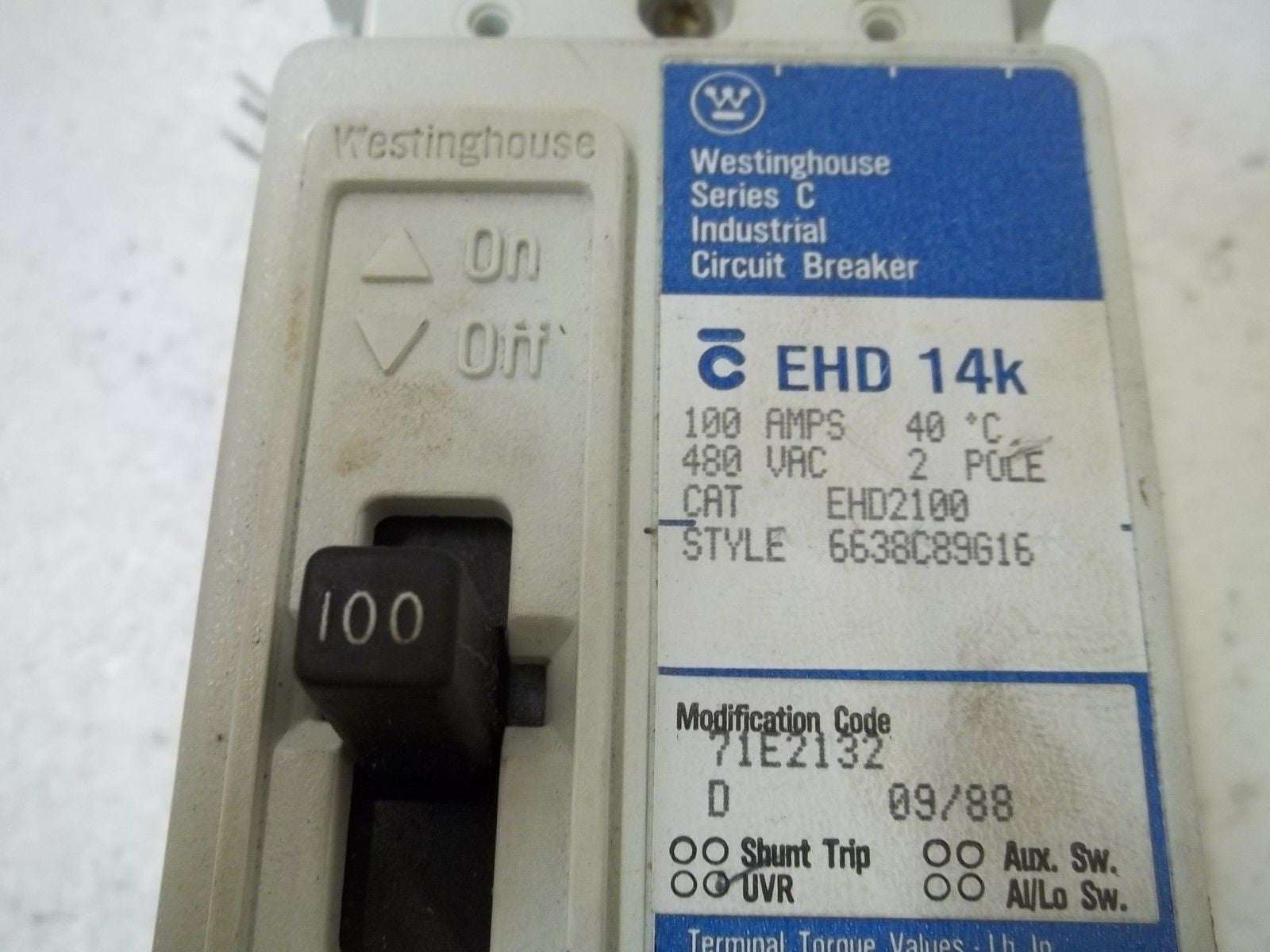 WESTINGHOUSE EHD2100 CIRCUIT BREAKER w/ UVR *USED*
