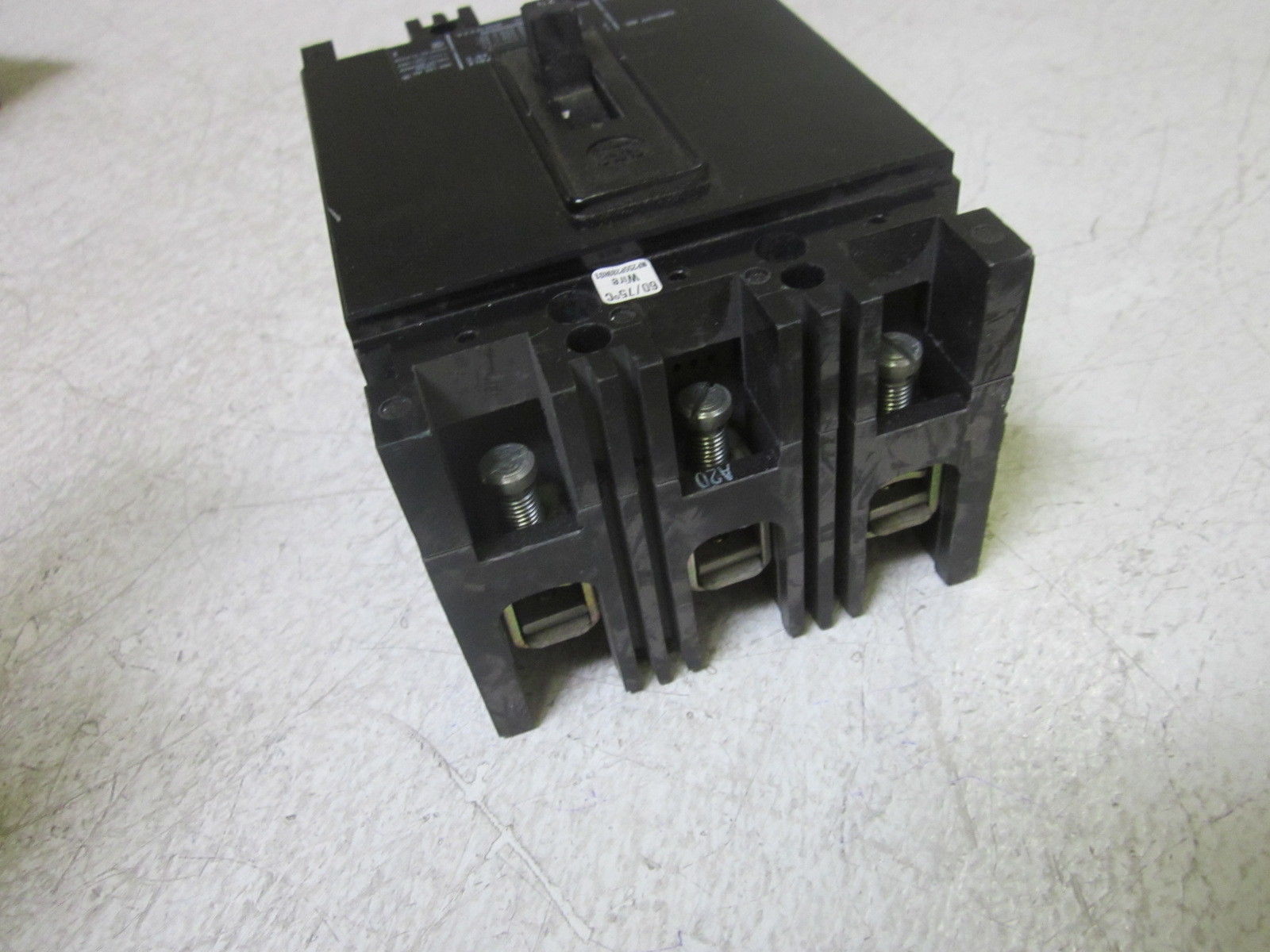 WESTINGHOUSE FB3020L 20A CIRCUIT BREAKER  *USED*