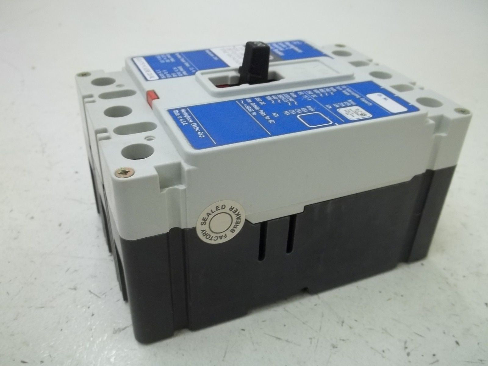 WESTINGHOUSE FD3100 CIRCUIT BREAKER *NEW IN BOX*