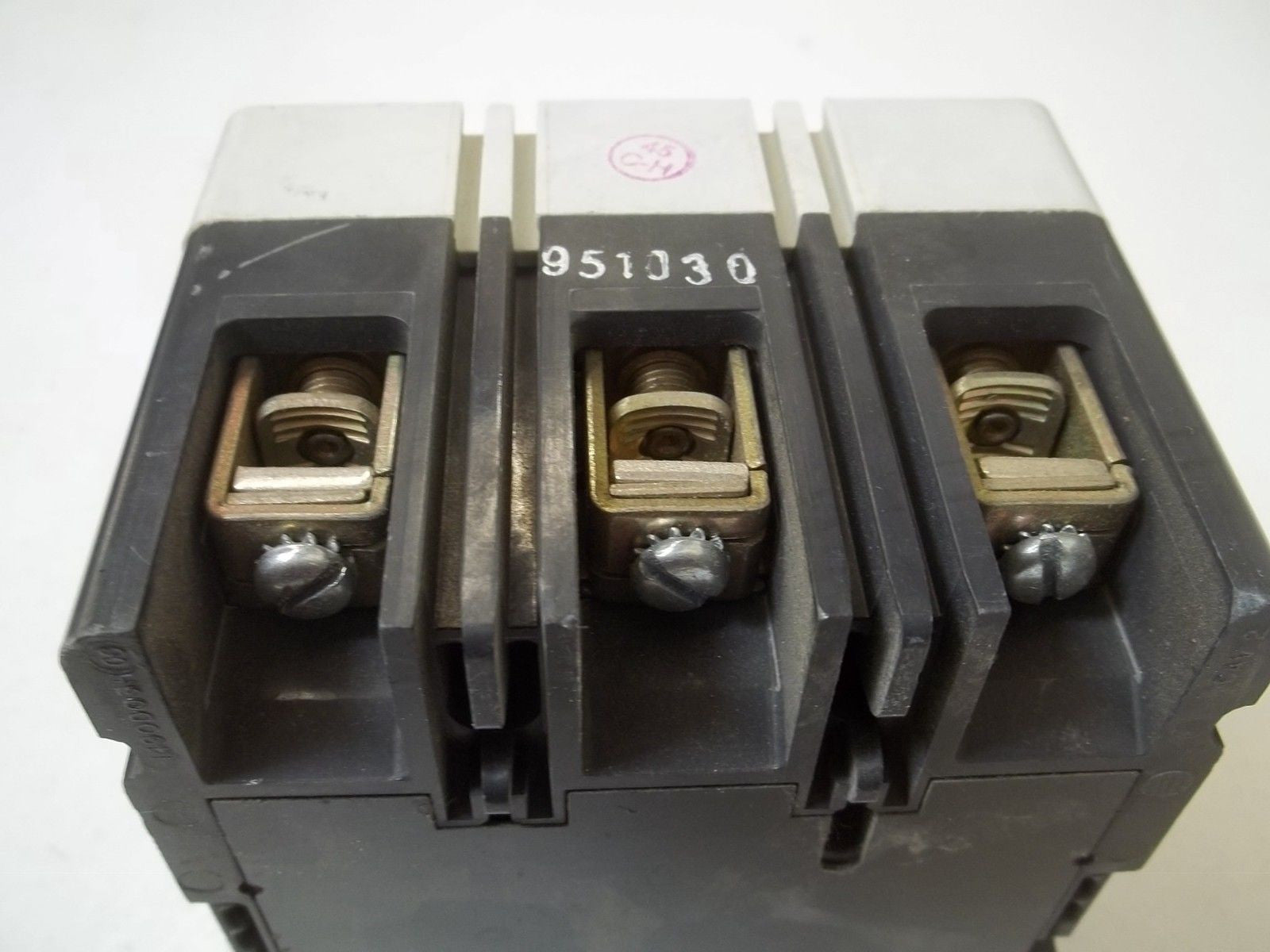 WESTINGHOUSE HMCP030H1S 30AMP 3 POLE 600V CIRCUIT BREAKER *USED*