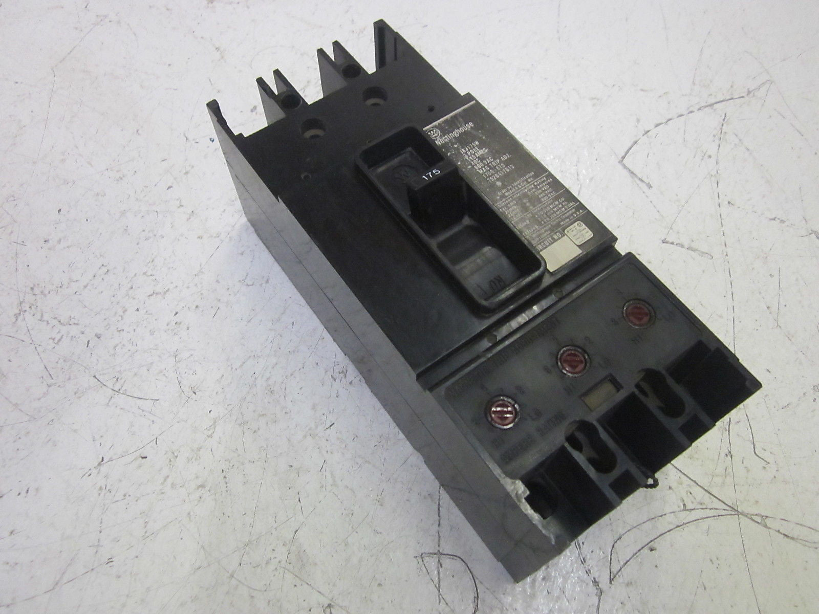 WESTINGHOUSE JB3175W CIRCUIT BREAKER 175A 3P 600V  *USED*
