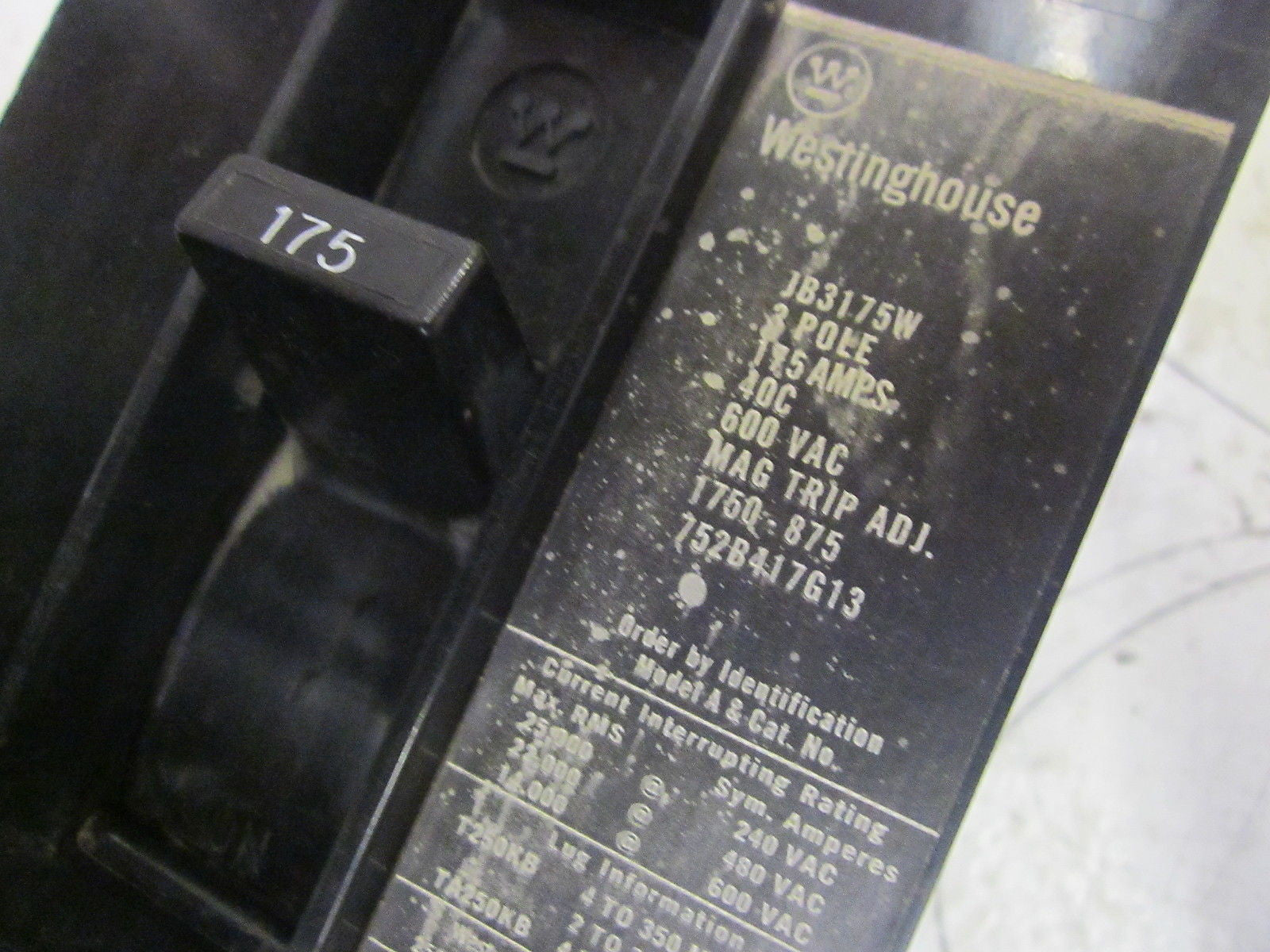 WESTINGHOUSE JB3175W CIRCUIT BREAKER 175A 3P 600V  *USED*