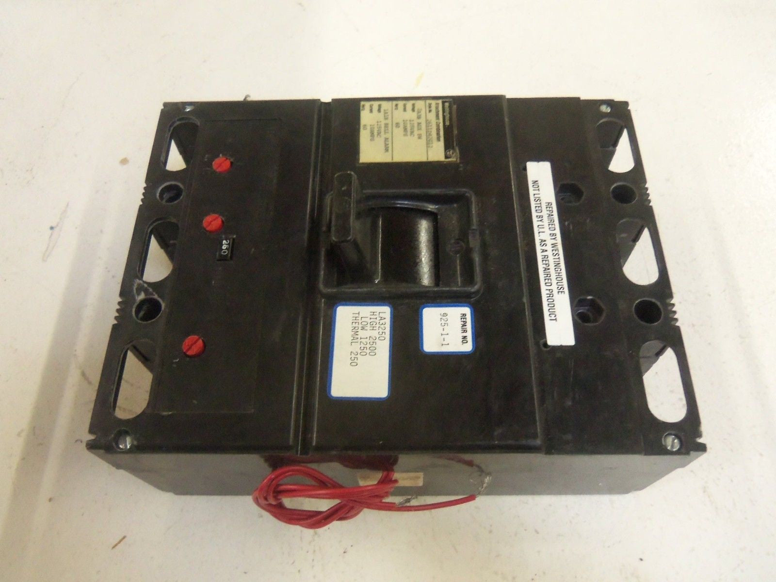 WESTINGHOUSE LA3250 CIRCUIT BREAKER w/ 2611D42G12 AUX SWITCH (REPAIRED)*USED*