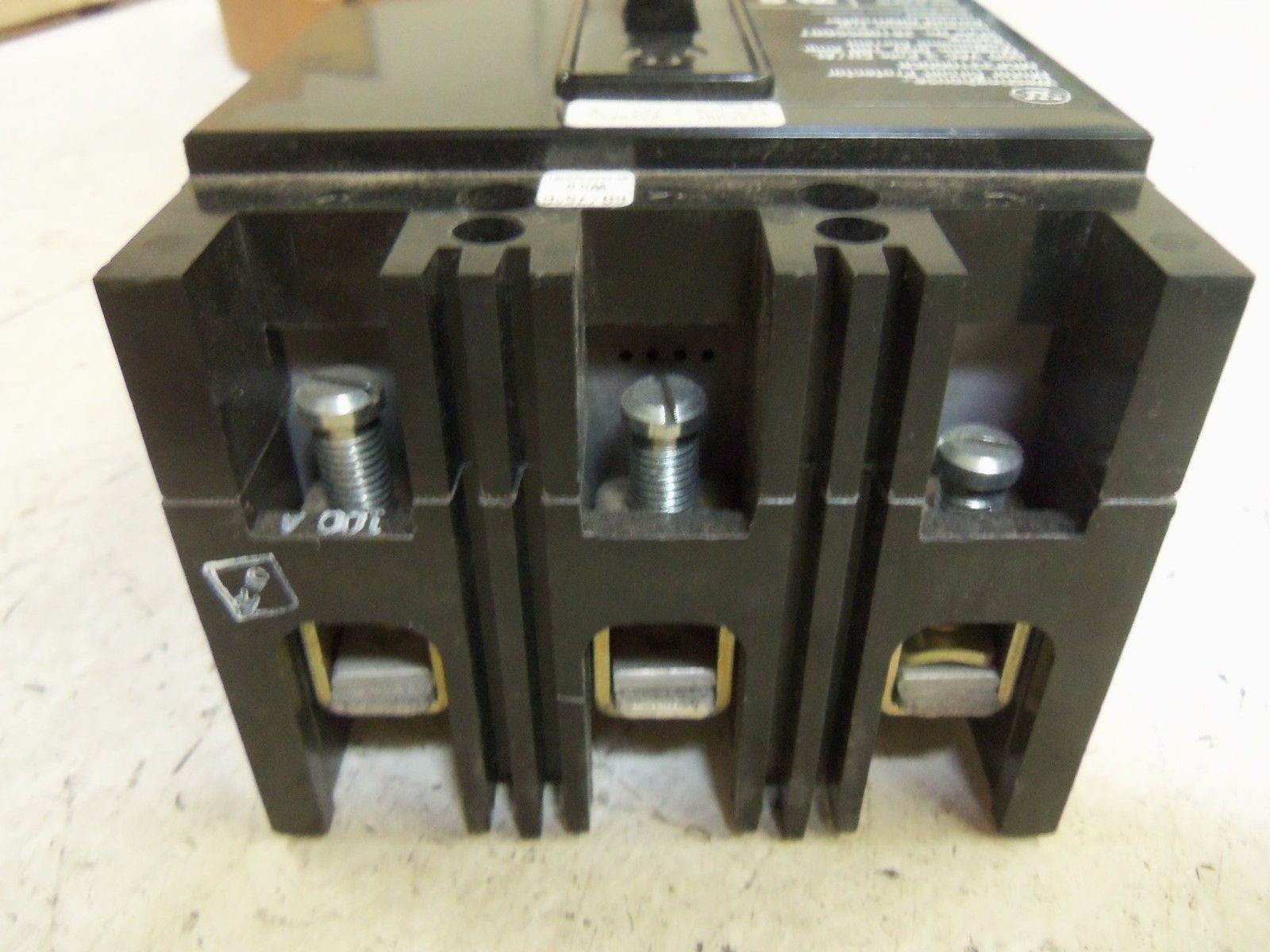 WESTINGHOUSE MCP331000CR CIRCUIT BREAKER *NEW IN BOX*