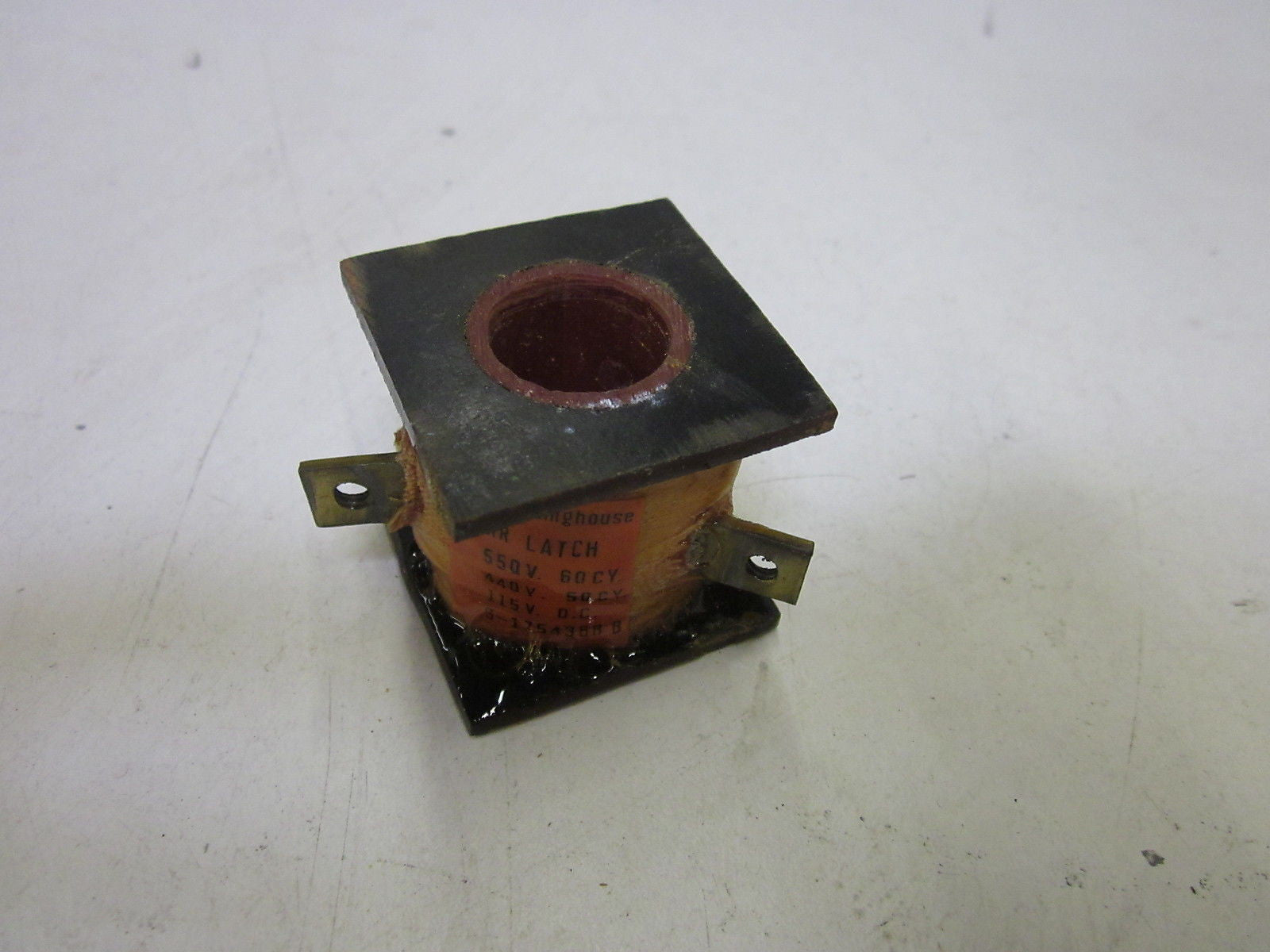 WESTING HOUSE S-1754388 B NR LATCH *NEW NO BOX*