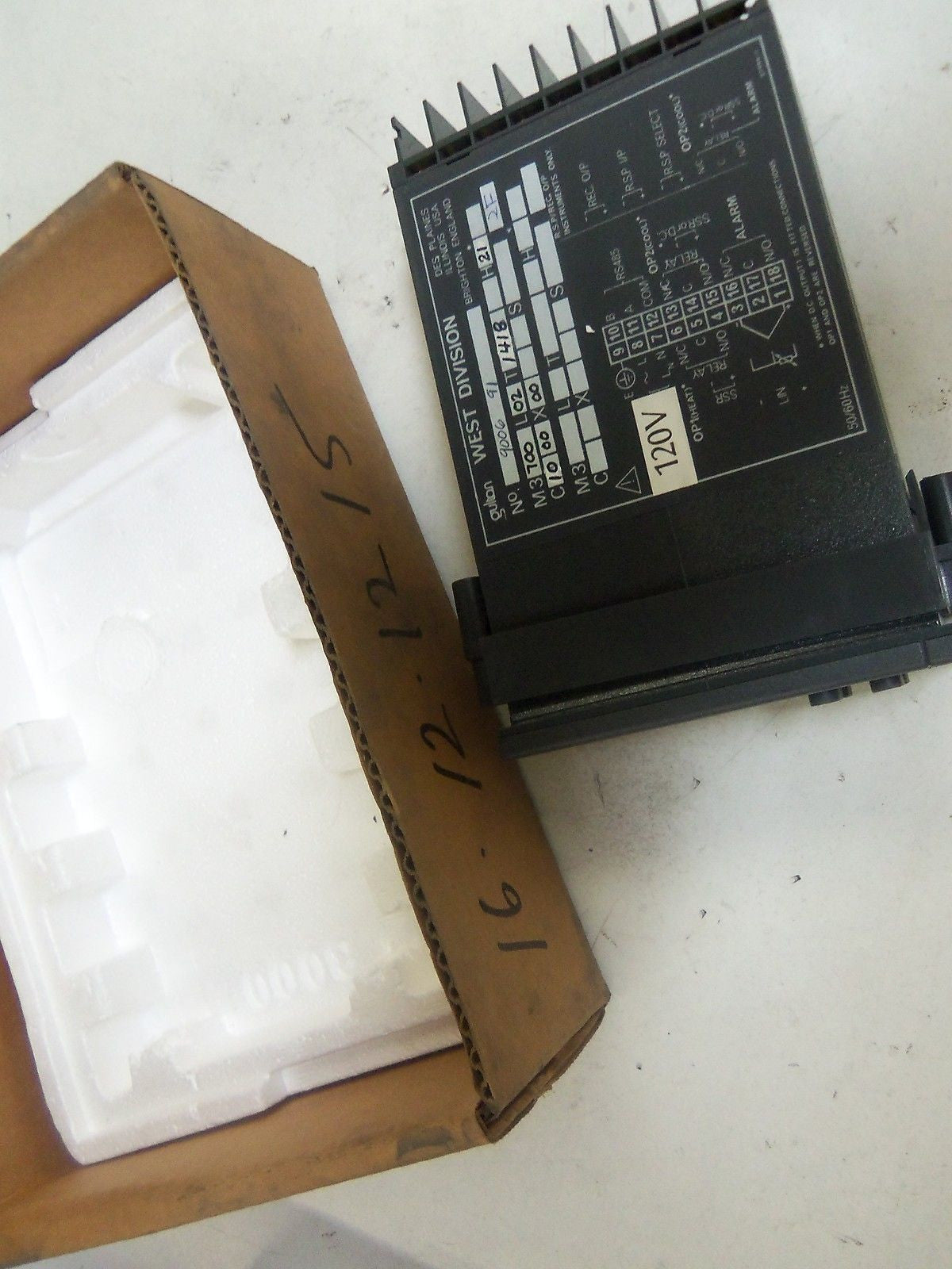 WEST INSTRUMENTS M3700L02T1418H21 *NEW IN BOX*