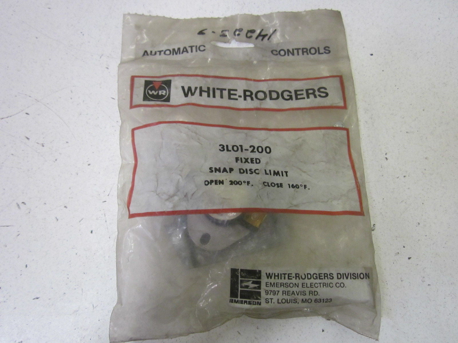 WHITE-RODGERS 3L01-200 *NEW IN A FACTORY BAG*