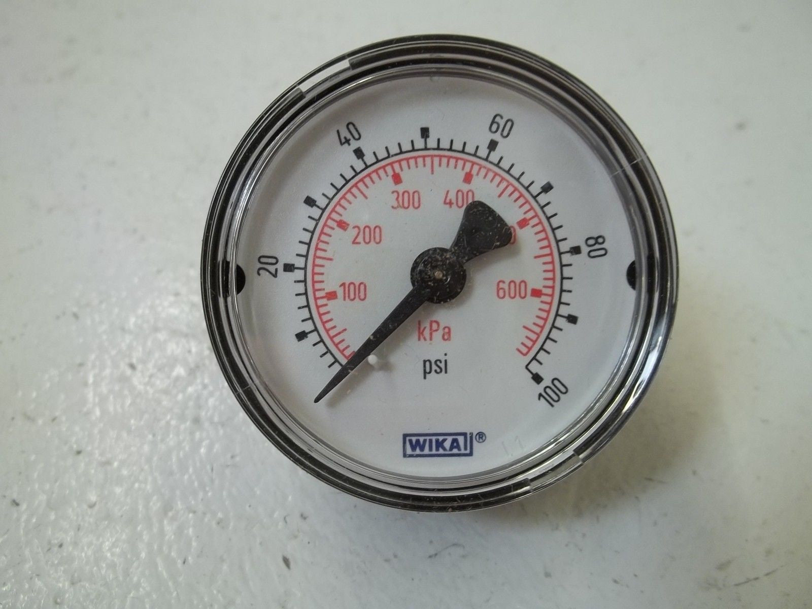 WIKA 9607672 111.12 2" PRESSURE GAUGE 0-100PSI/KPA *NEW IN BOX*