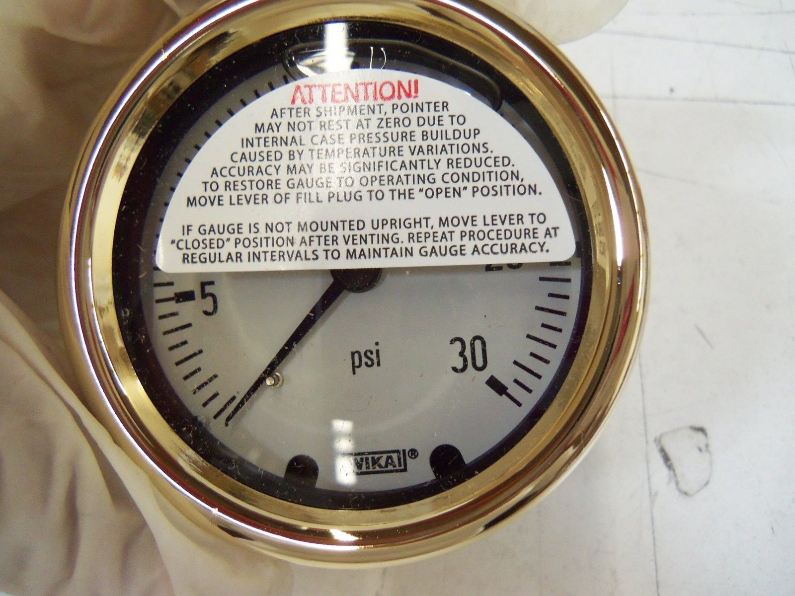 WIKA DIAL GAUGE 9318151 *NEW IN BOX*