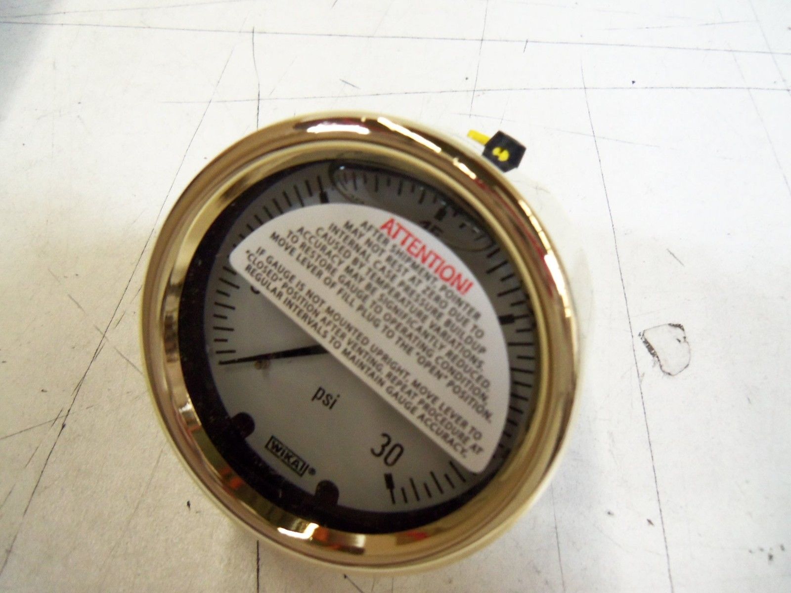 WIKA DIAL GAUGE 9318151 *NEW IN BOX*