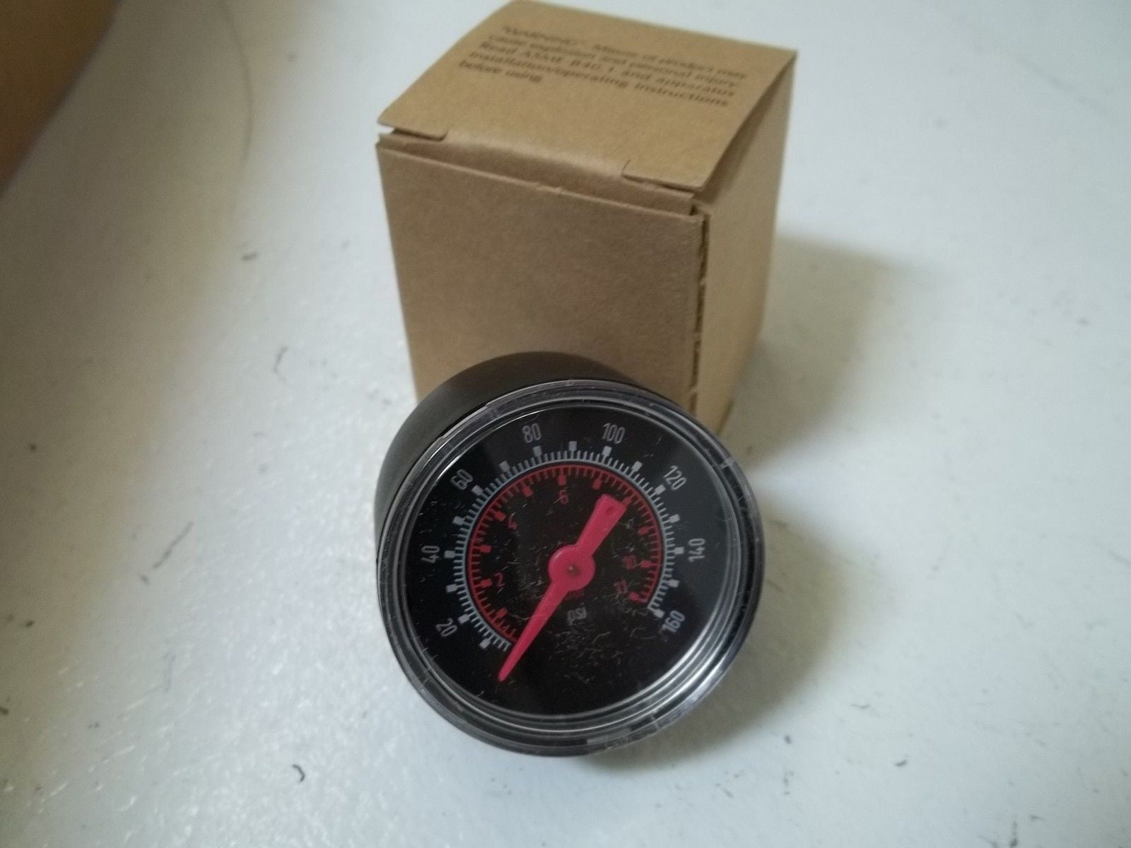 WILKERSON D28-04-FLG0 FILTER/REG-LUB COMBINATION *NEW IN BOX*