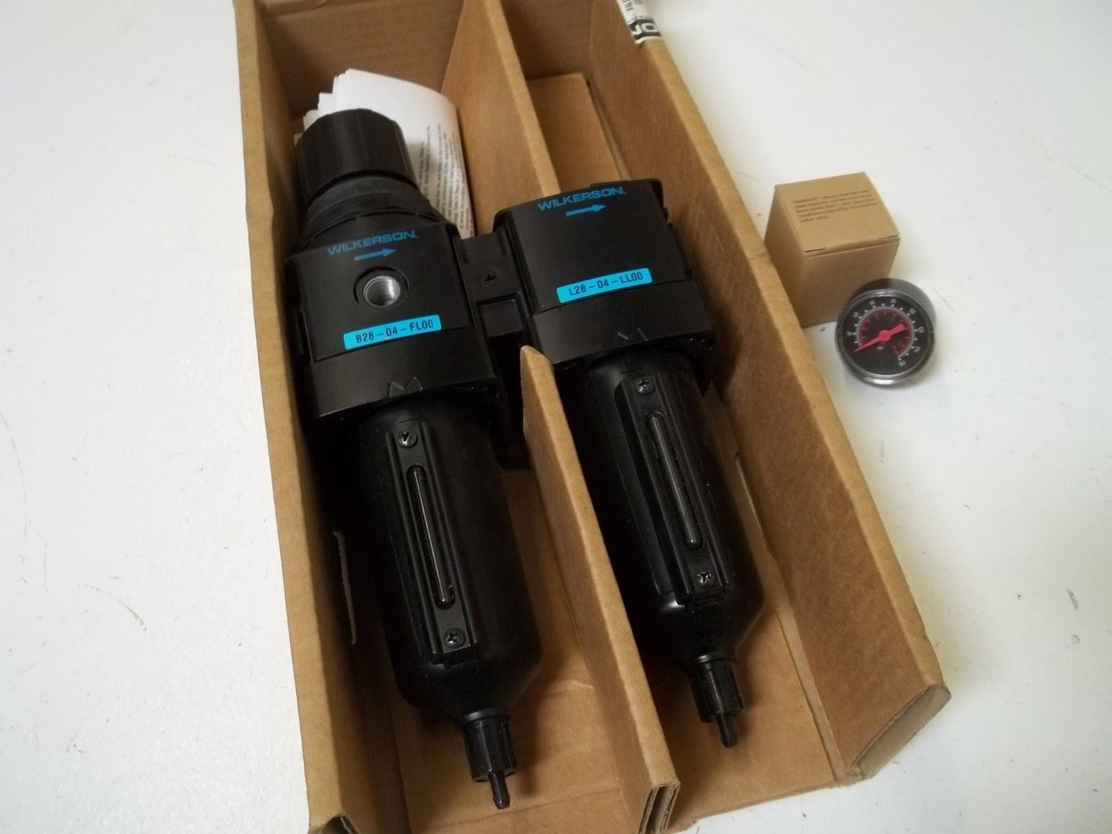 WILKERSON D28-04-FLG0 FILTER/REG-LUB COMBINATION *NEW IN BOX*
