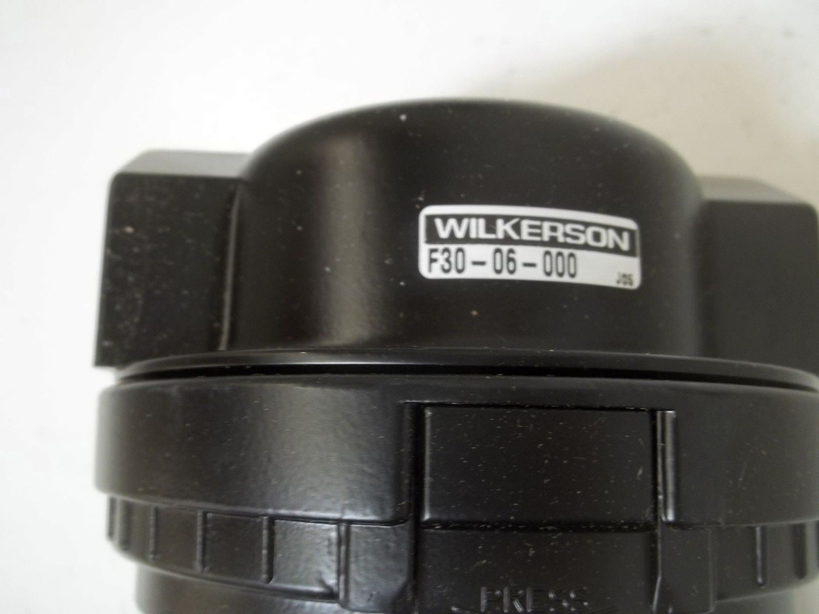 WILKERSON F30-06-000 FILTER 3/4" NPT *NEW IN BOX*