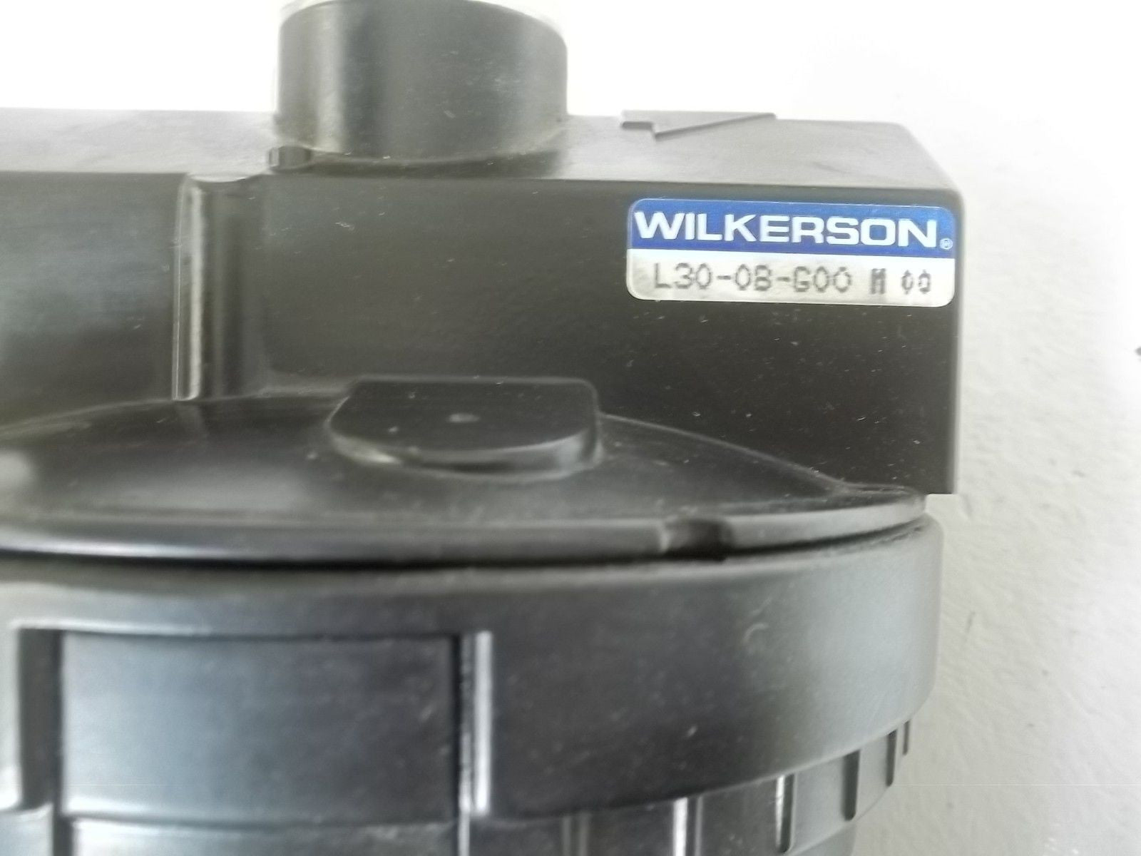 WILKERSON L30-08-G00 LUBRICATOR *NEW IN BOX*