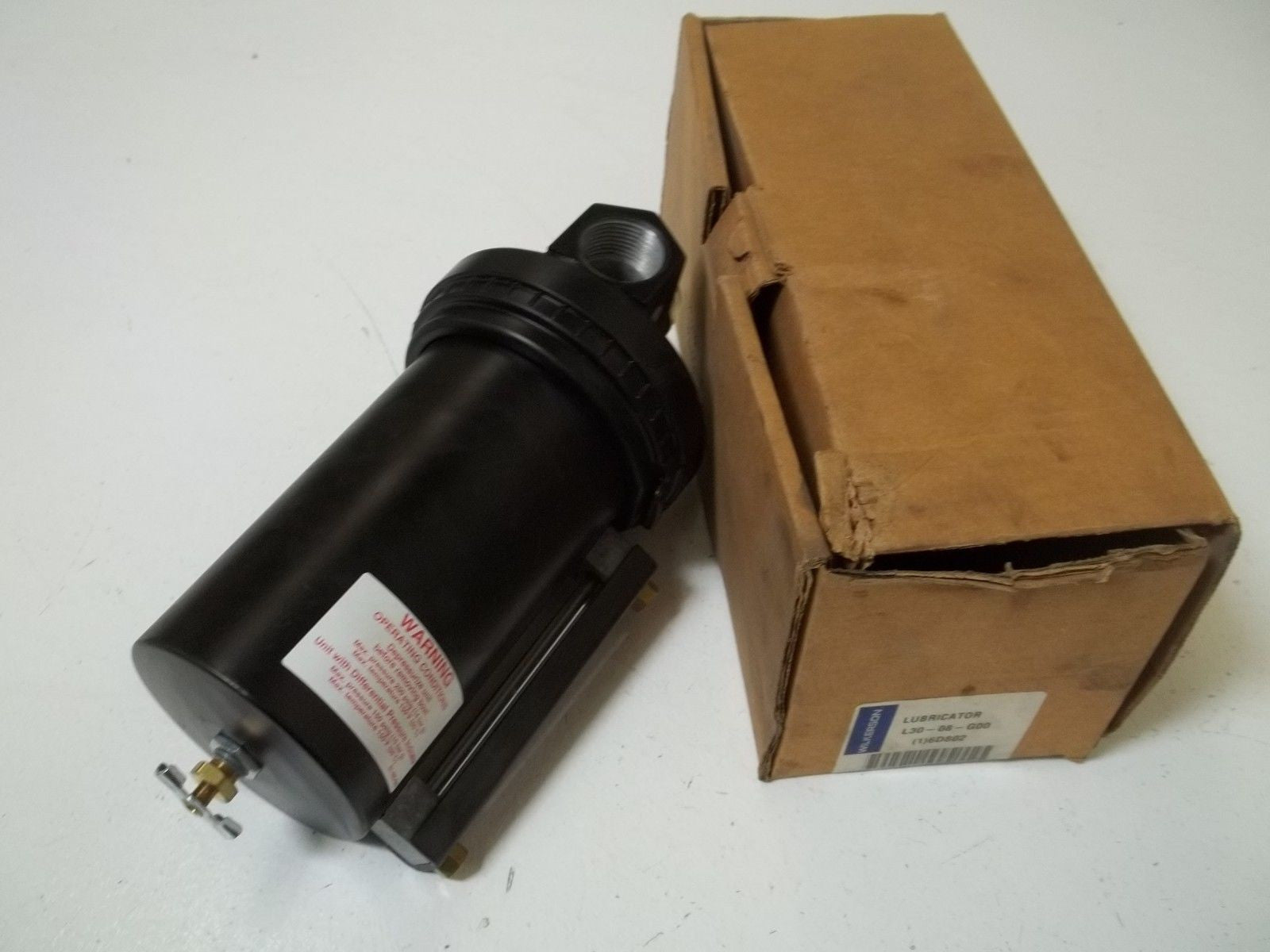 WILKERSON L30-08-G00 LUBRICATOR *NEW IN BOX*