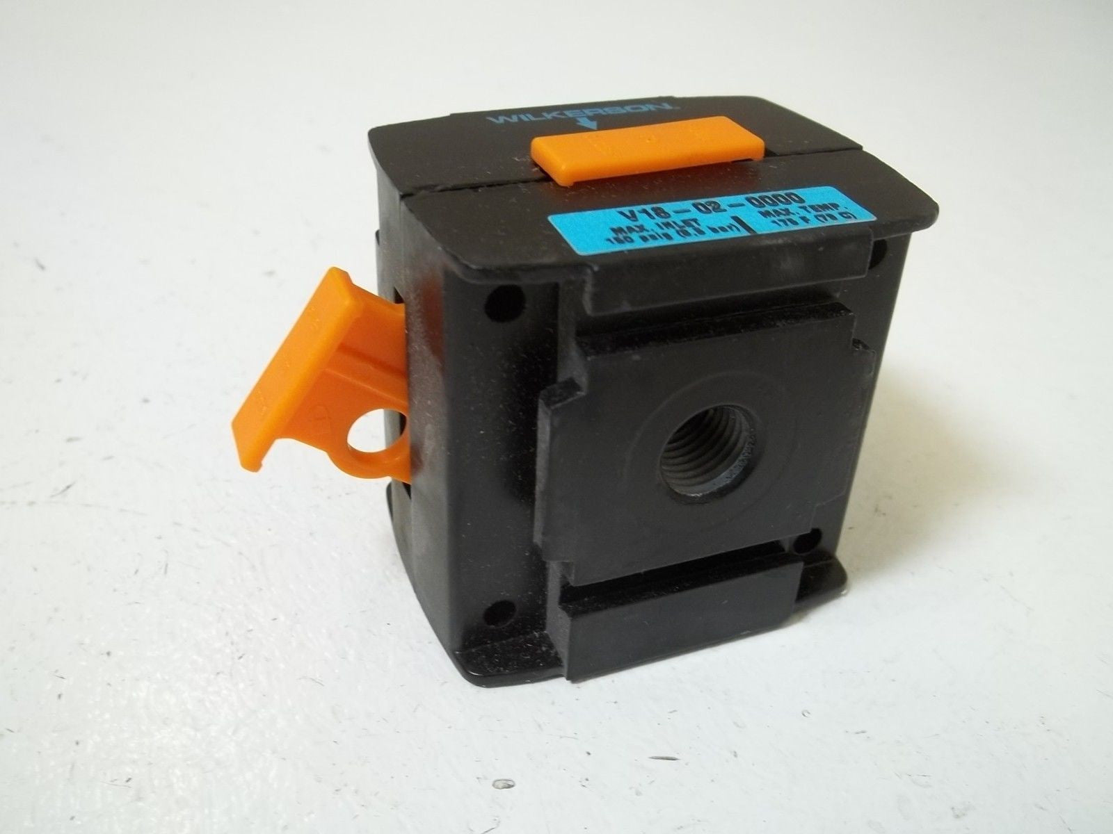 WILKERSON V18-02-0000 SHUT-OFF VALVE *USED*