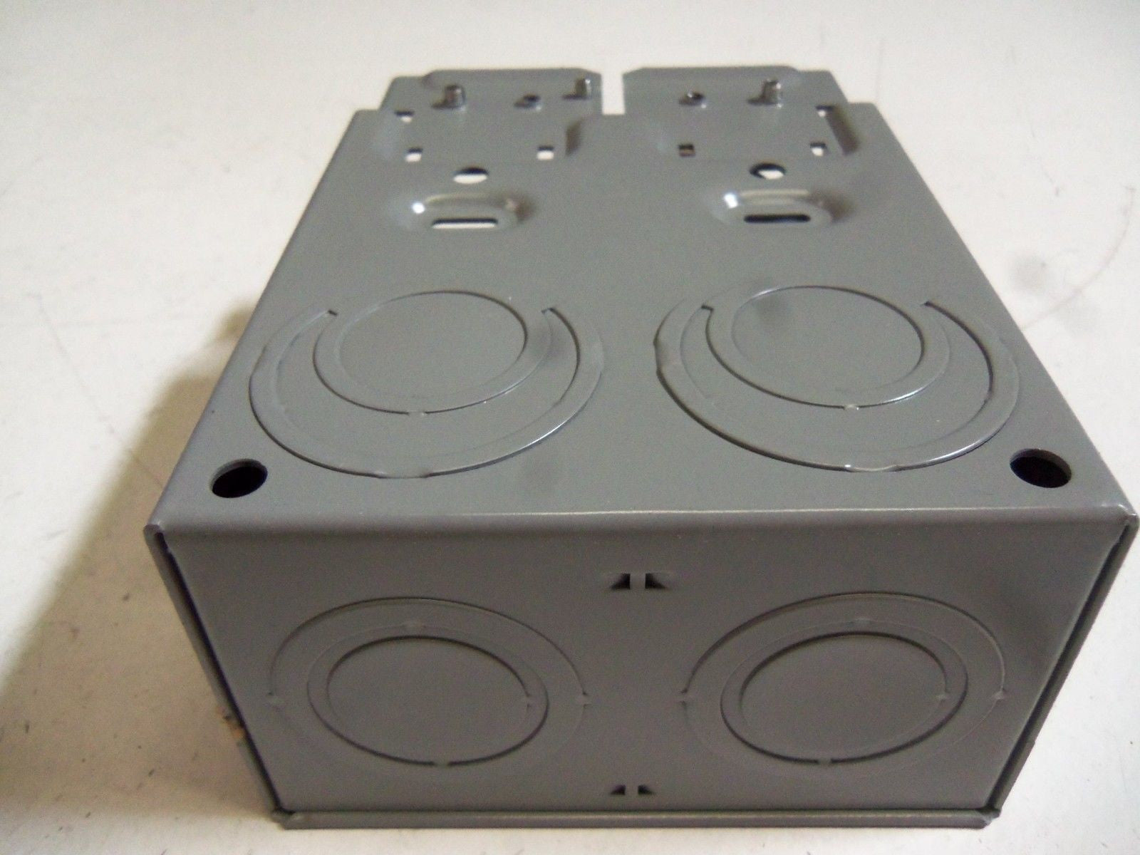 WIREMOLD G4010DF0 *NEW IN BOX*