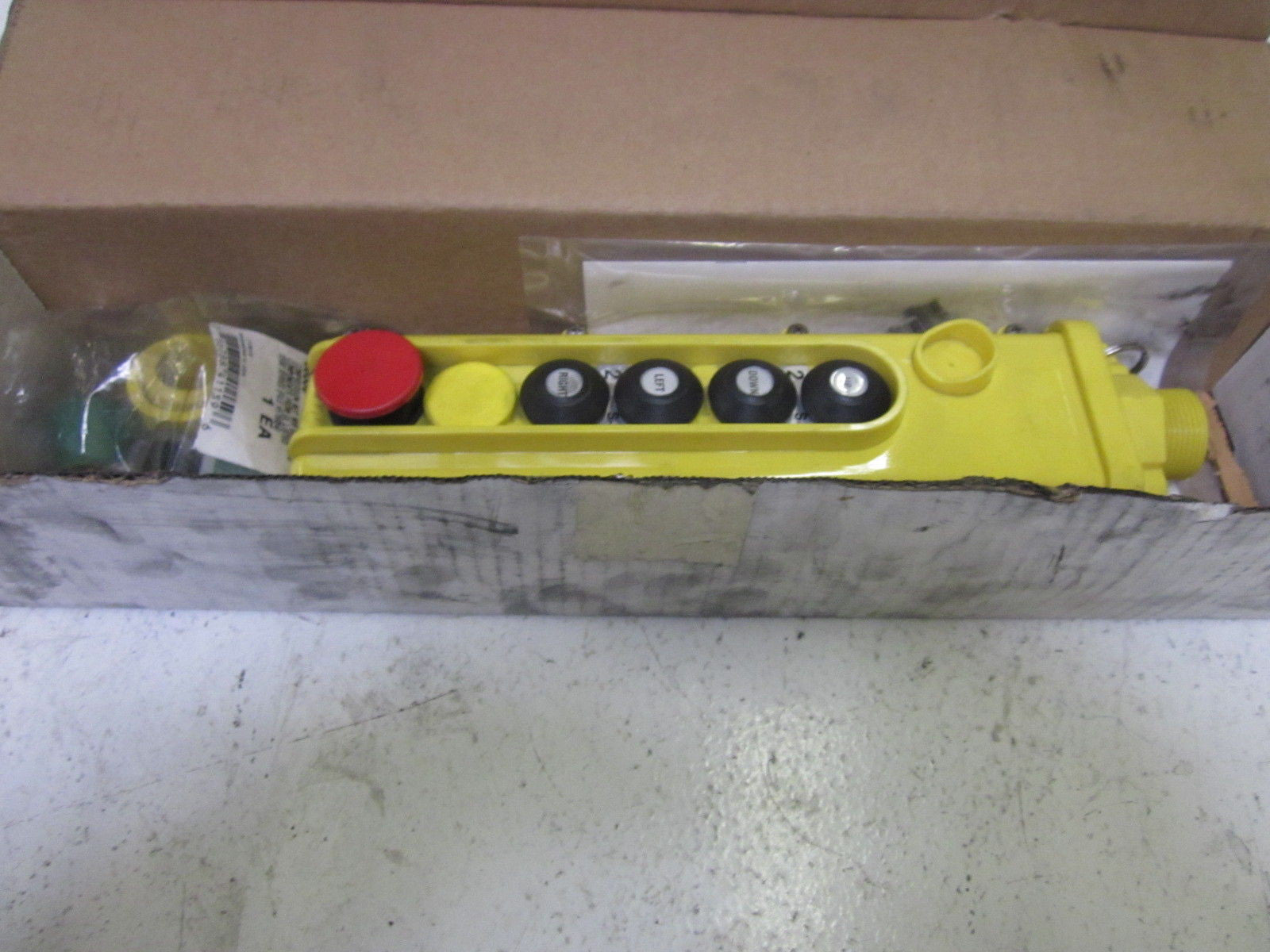 WOODHEAD 09329 PENDANT CONTROL *NEW IN BOX*