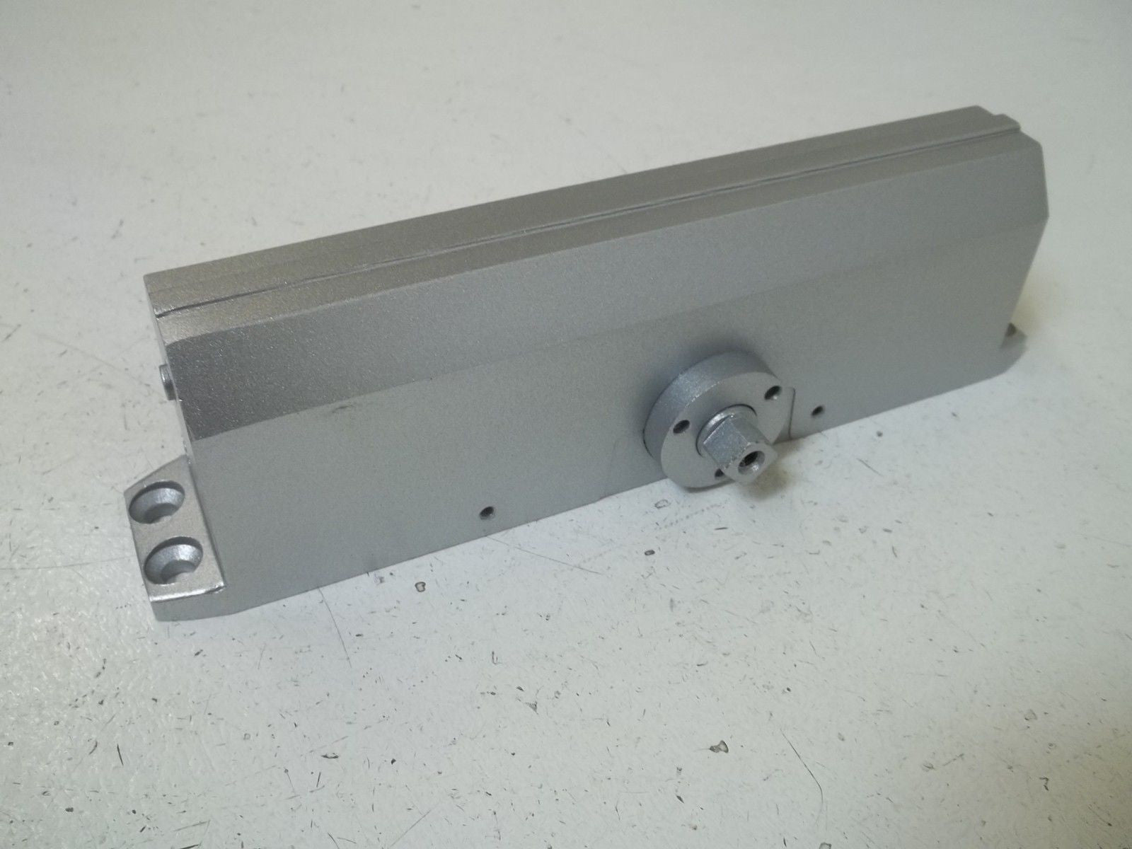 YALE 20-1101-0001-078 COMMERCIAL PARALLEL ARM DOOR CLOSE *NEW IN BOX*