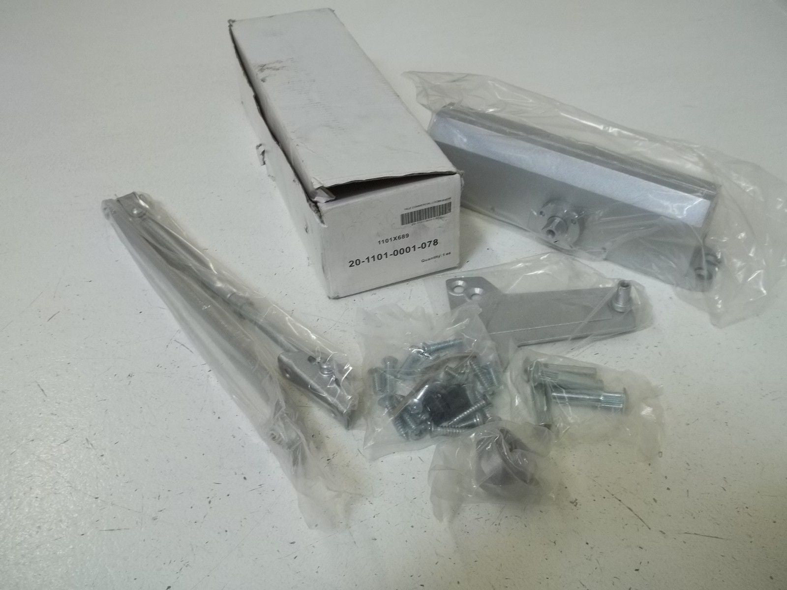 YALE 20-1101-0001-078 COMMERCIAL PARALLEL ARM DOOR CLOSE *NEW IN BOX*