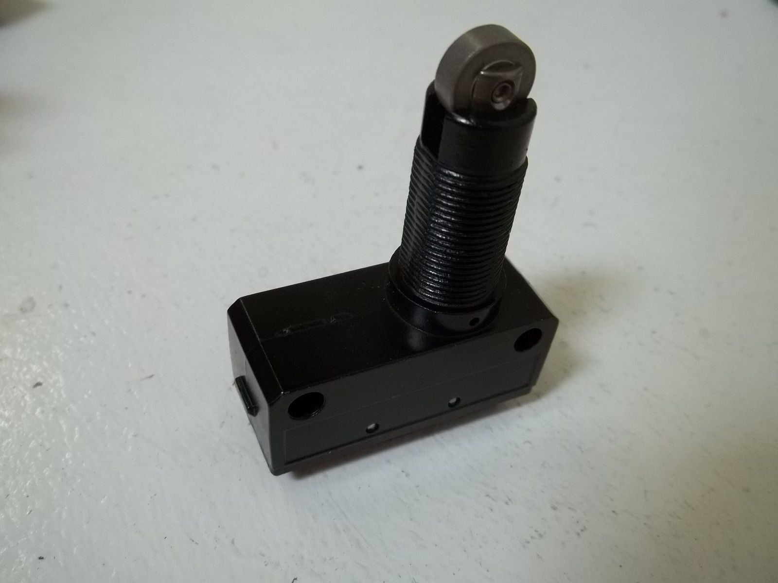 YAMATAKE SL1-E LIMIT SWITCH *NEW*
