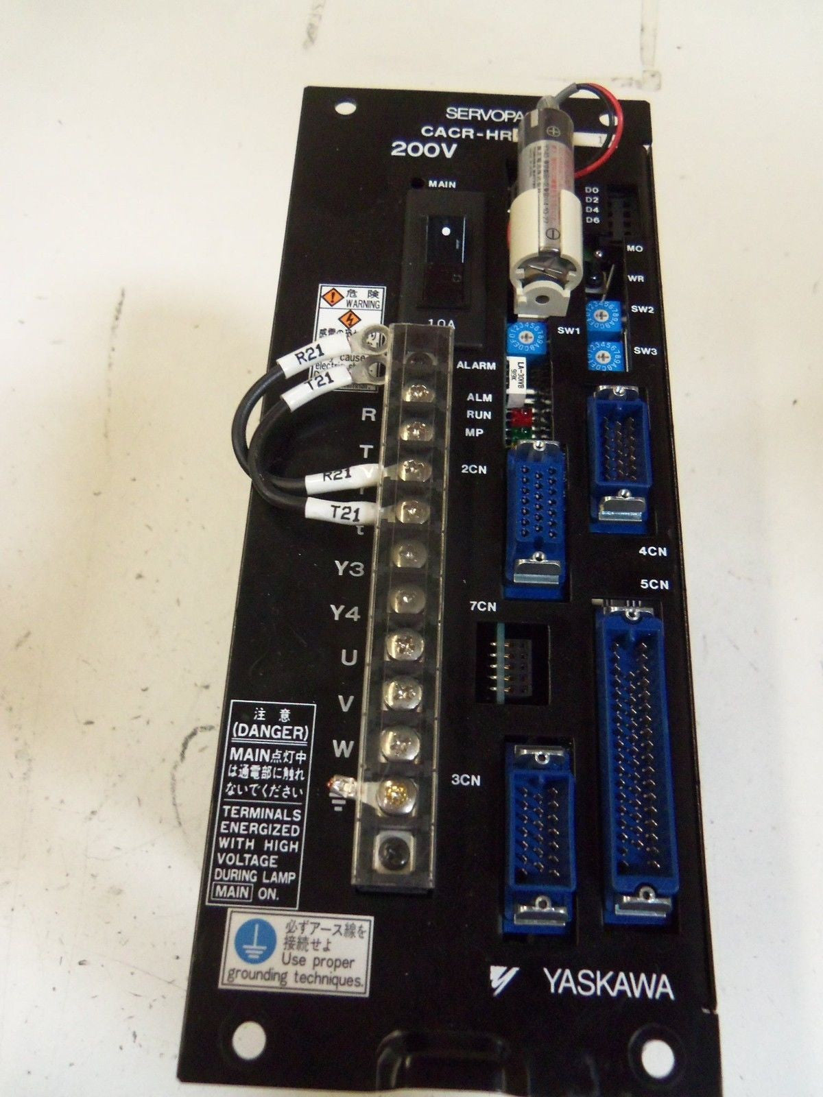 YASKAWA SERVOPACK CACR-HR02BAB12 SERVO DRIVE *USED*