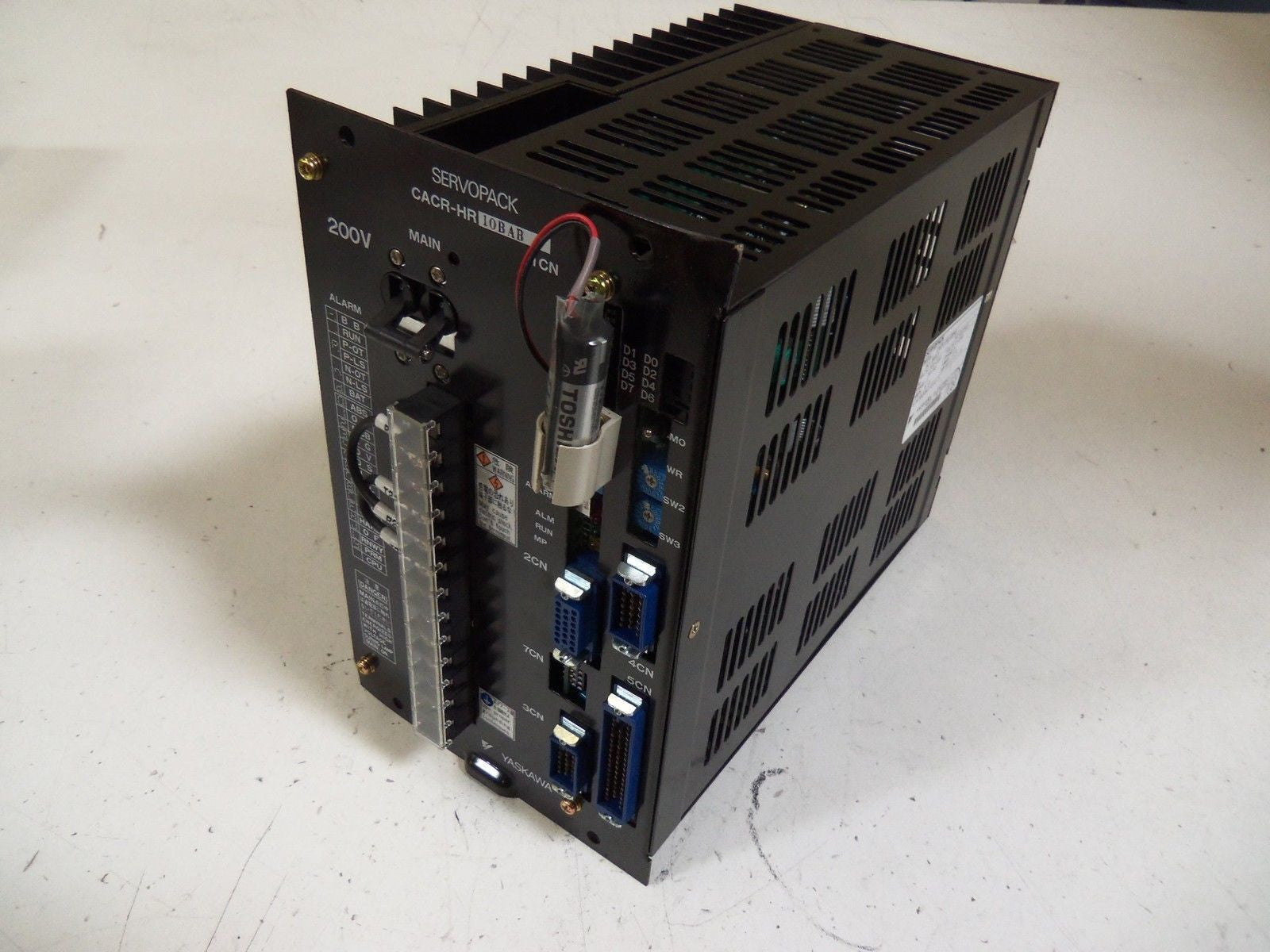 YASKAWA SERVOPACK CACR-HR10BAB SERVO DRIVE *USED*