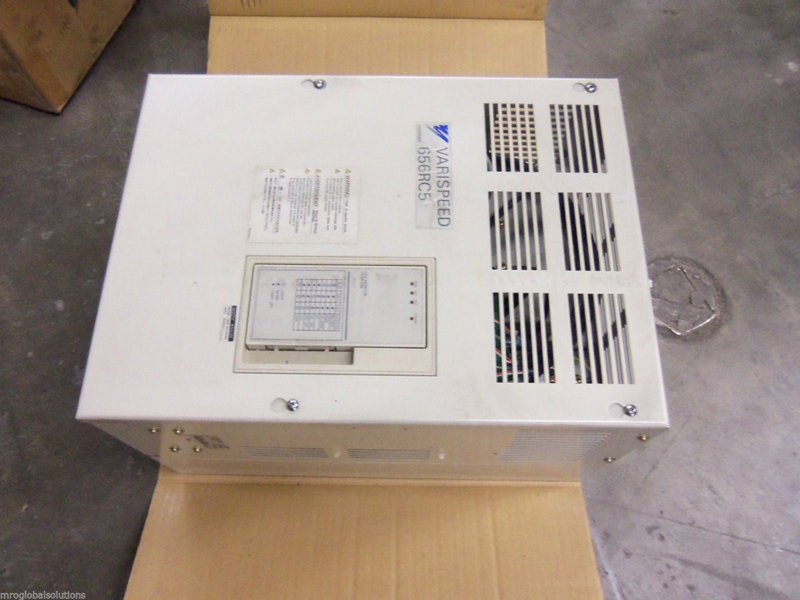 YASKAWA VARISPEED 656RC5 CIMR-R5U4045  25 HP INVERTER *NEW IN BOX*