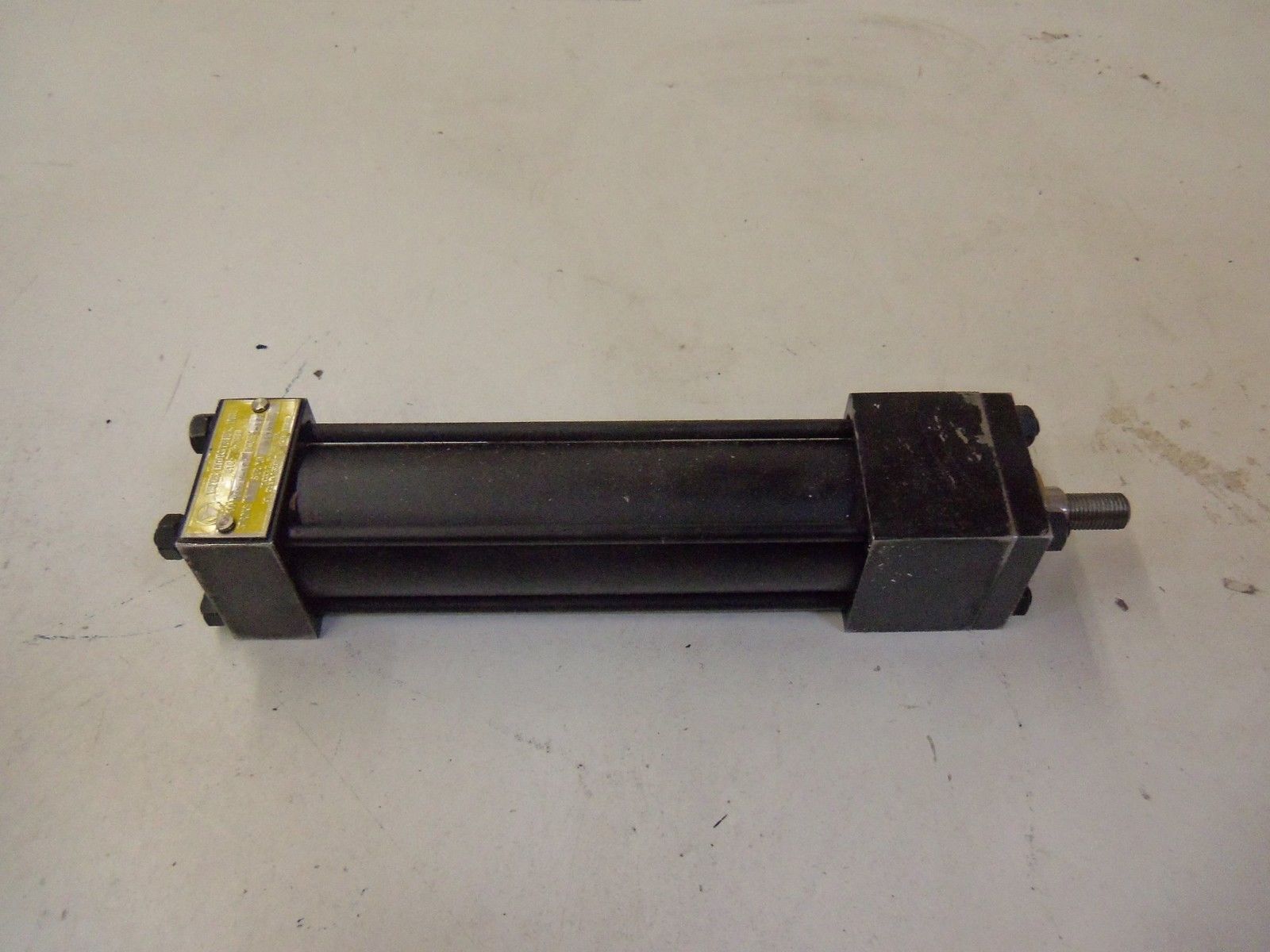 YATES INDUSTRIES INC. YAH4K-NC *USED*